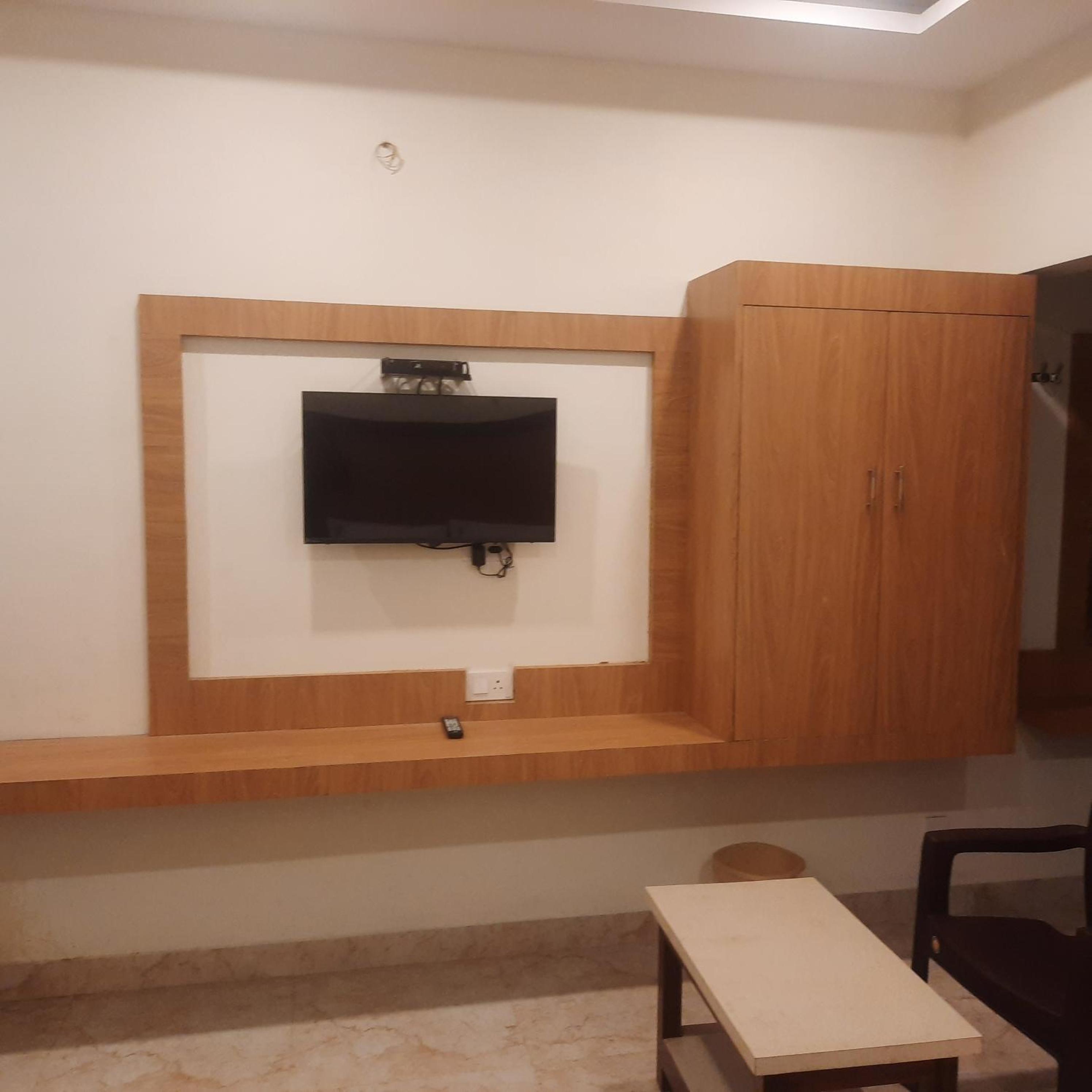Deluxe Queen Room With Two Queen Beds photo 3