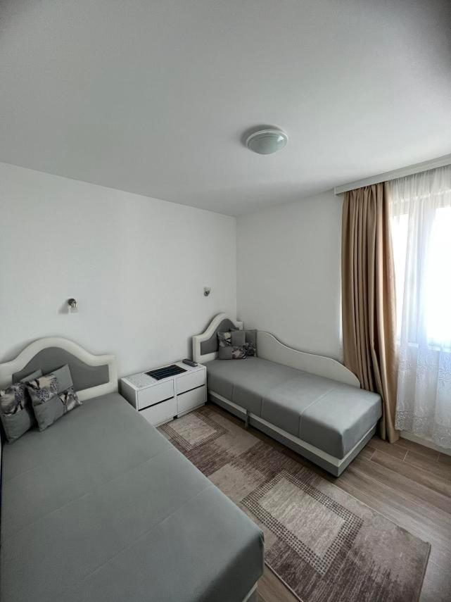 Apartment with Sea View photo 2