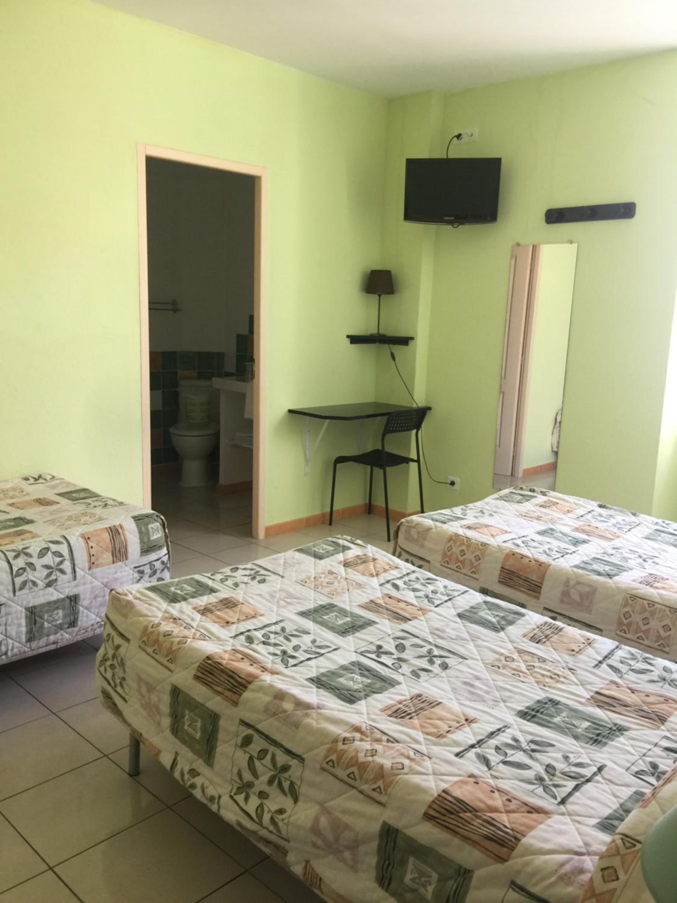 Triple Room with TV