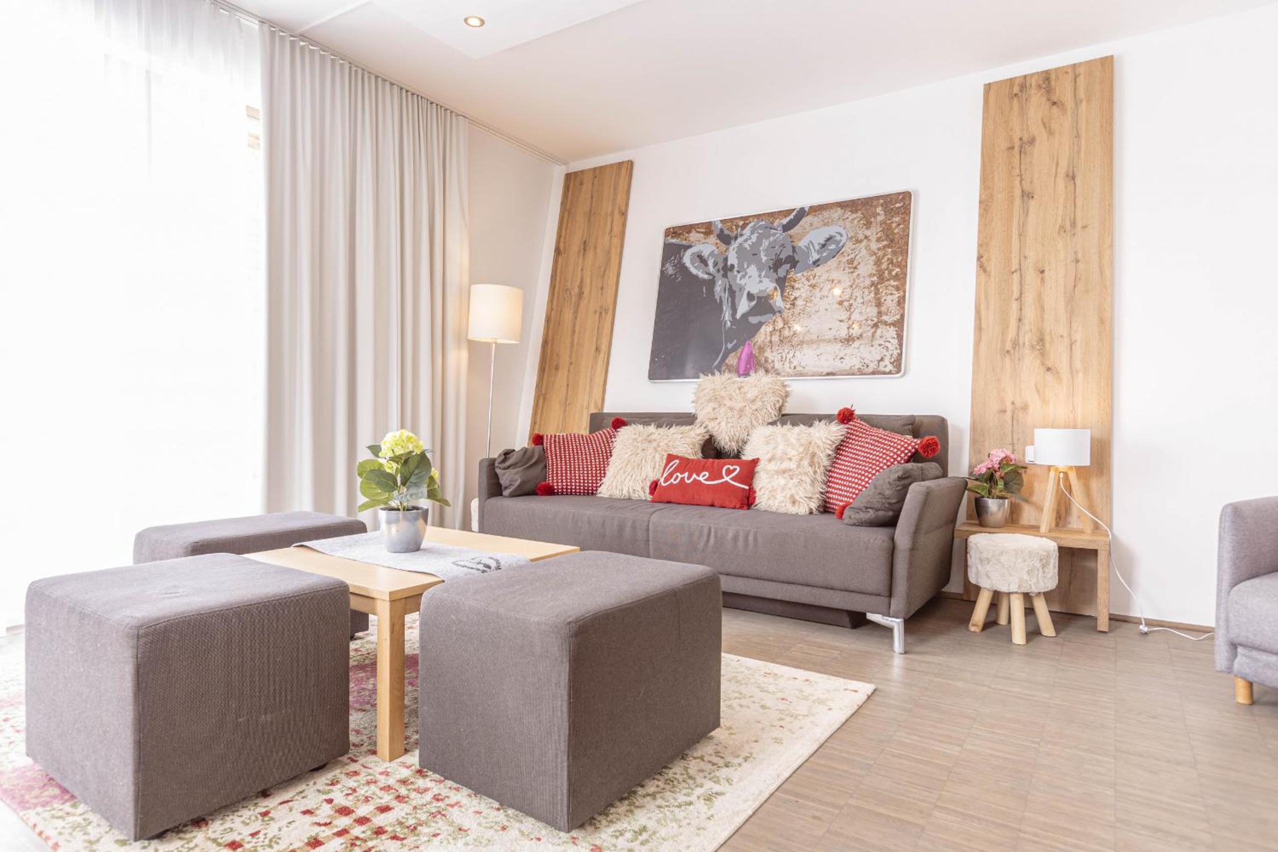 Apartment with 2 bedrooms with roof terrace & sauna area	Apartment with 2 bedrooms with roof terrace & sauna area
