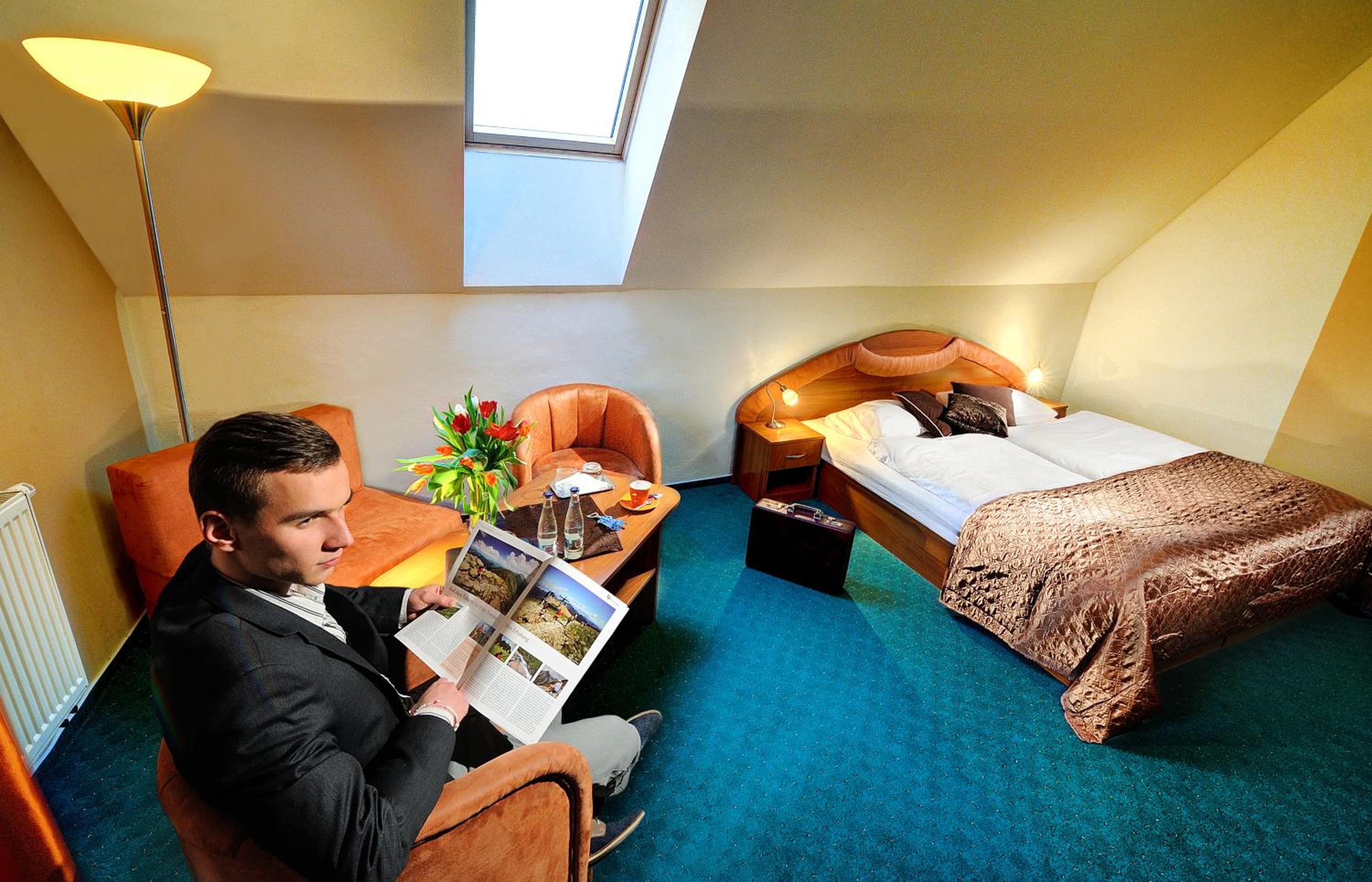 Double or Twin Room photo 3