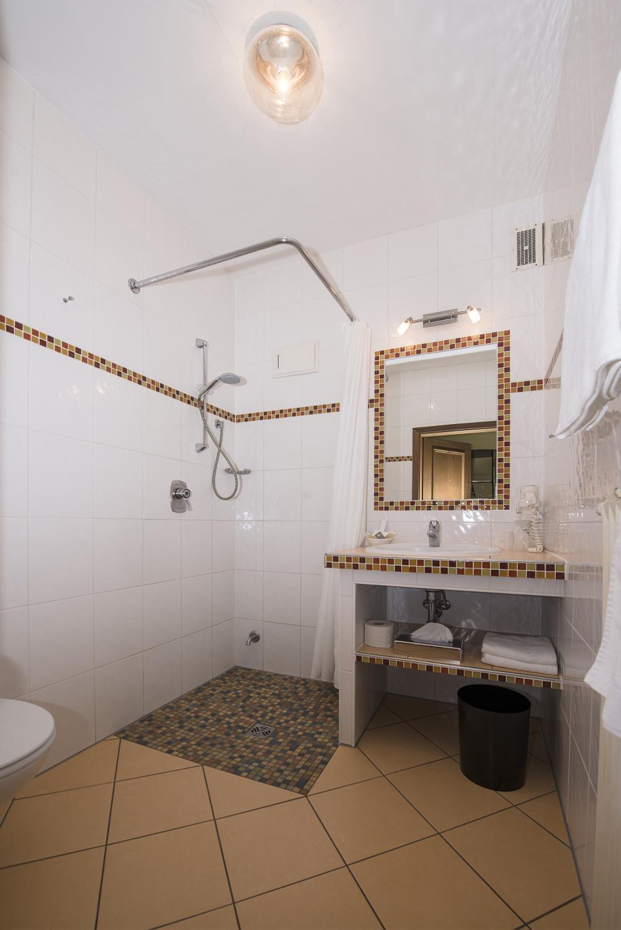 Single Room photo 2