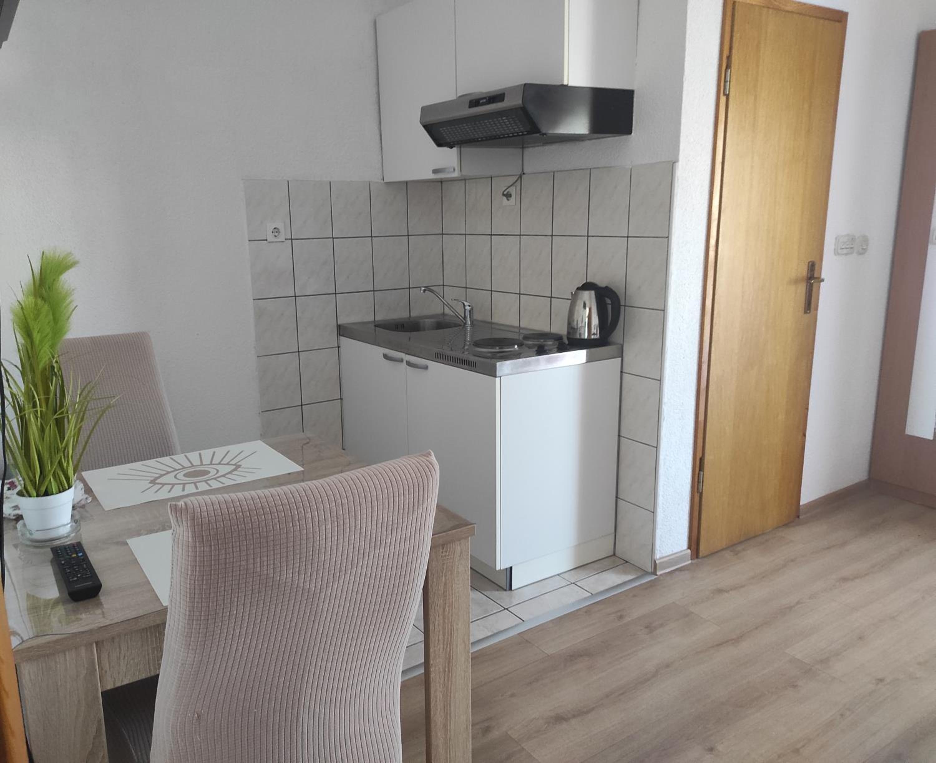 Studio Apartment - Photo 3