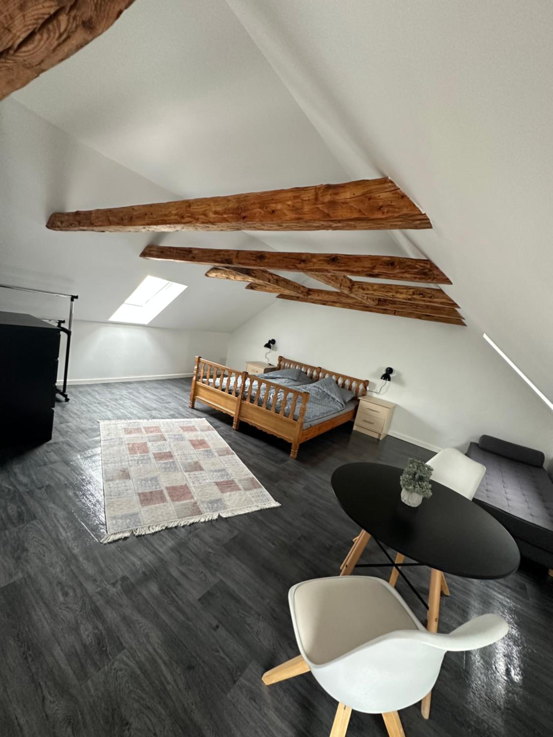 One-Bedroom Apartment photo 2