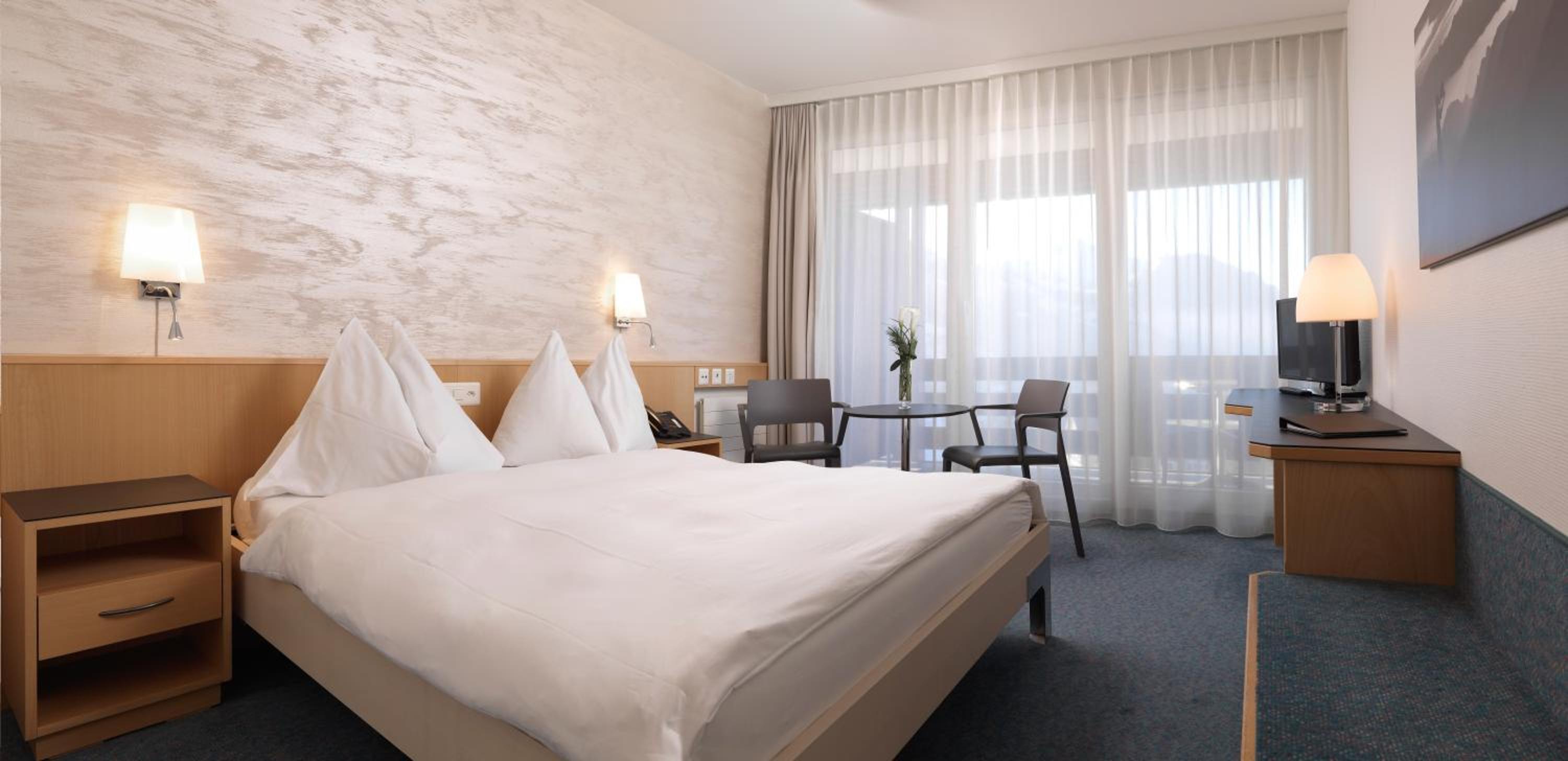 Superior Queen Room photo 1