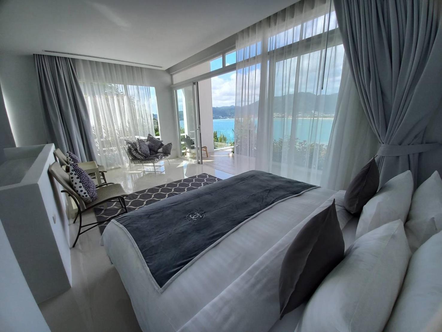 Jane Eyes 5 Bedroom Villa with Private Pool - Photo 1