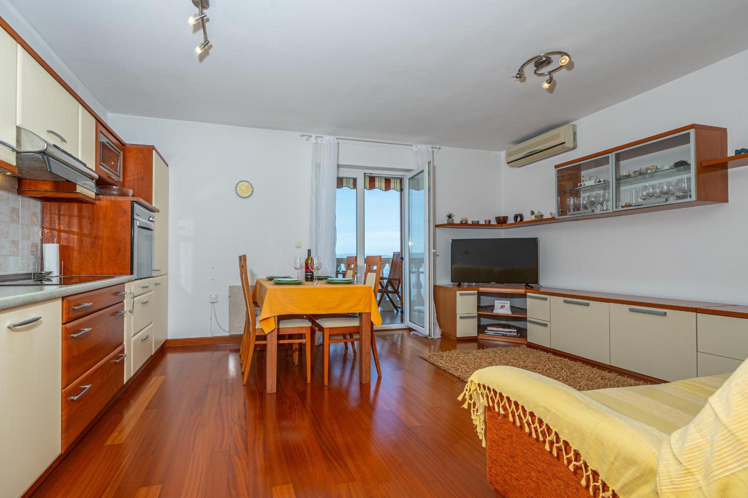 Two-Bedroom Apartment photo 2