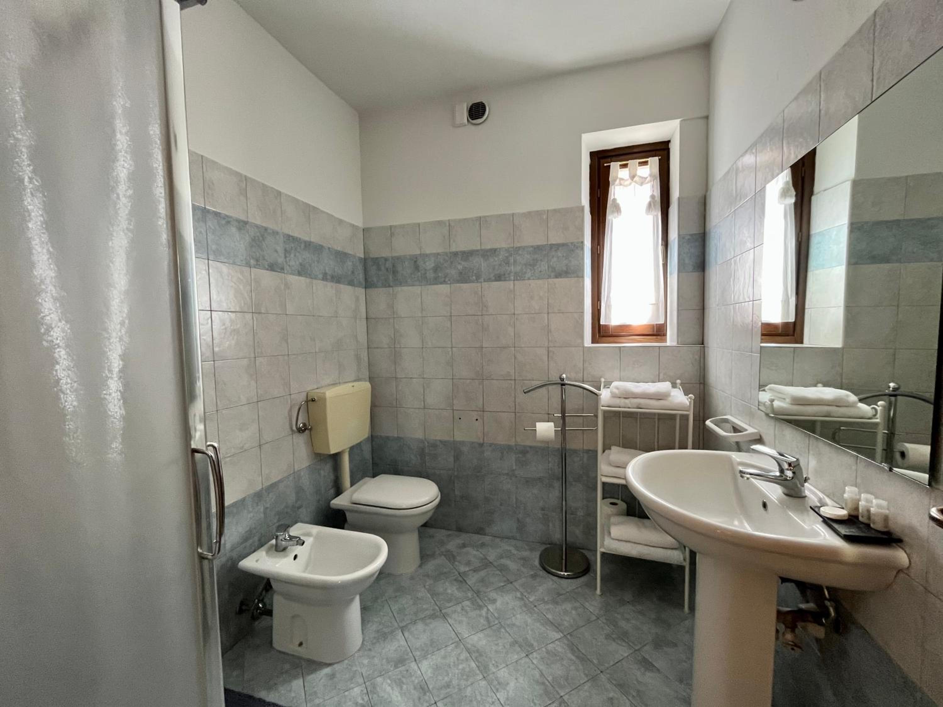 Basic Triple Room - Photo 3