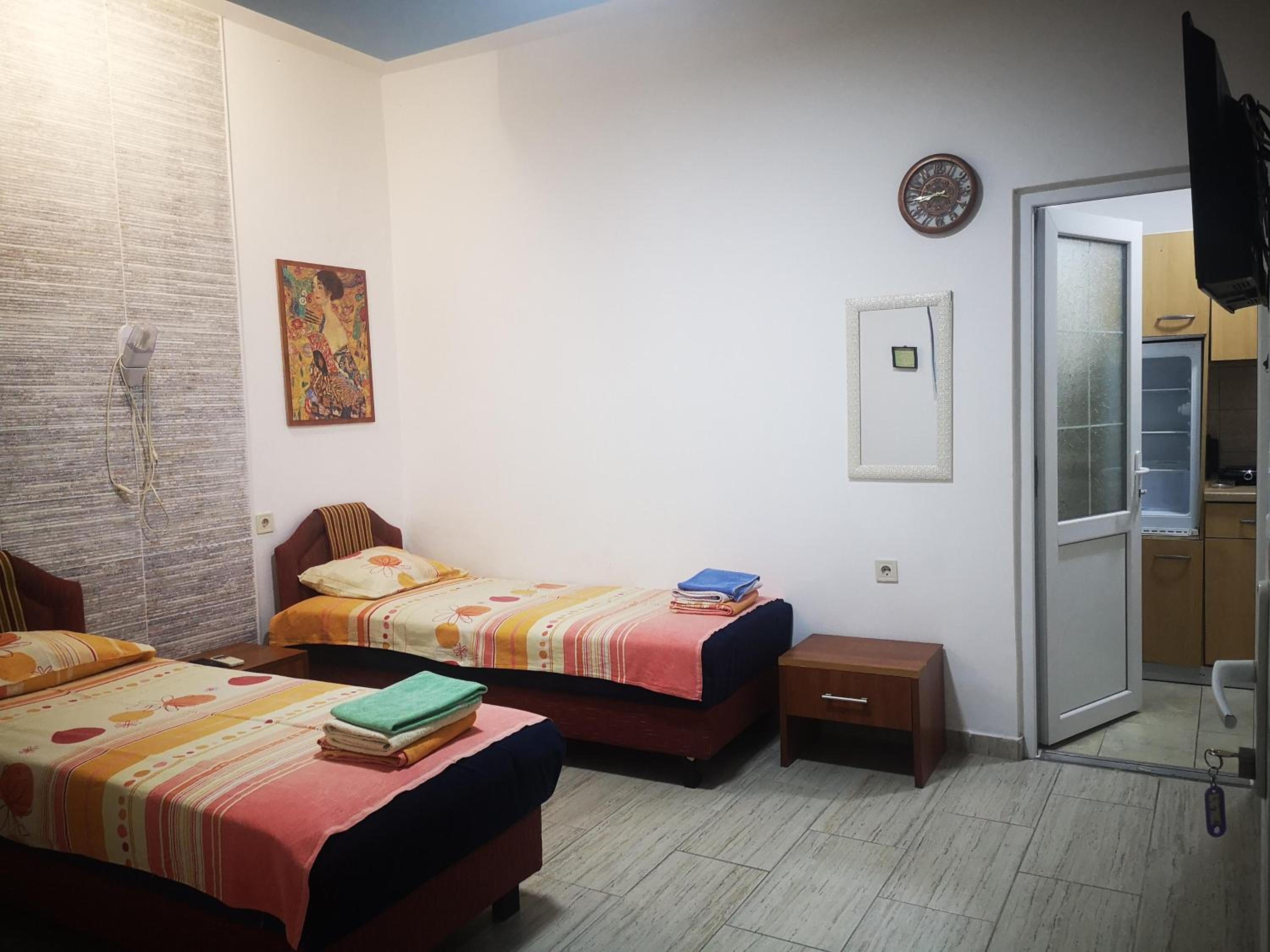 Apartment - Ground Floor photo 2