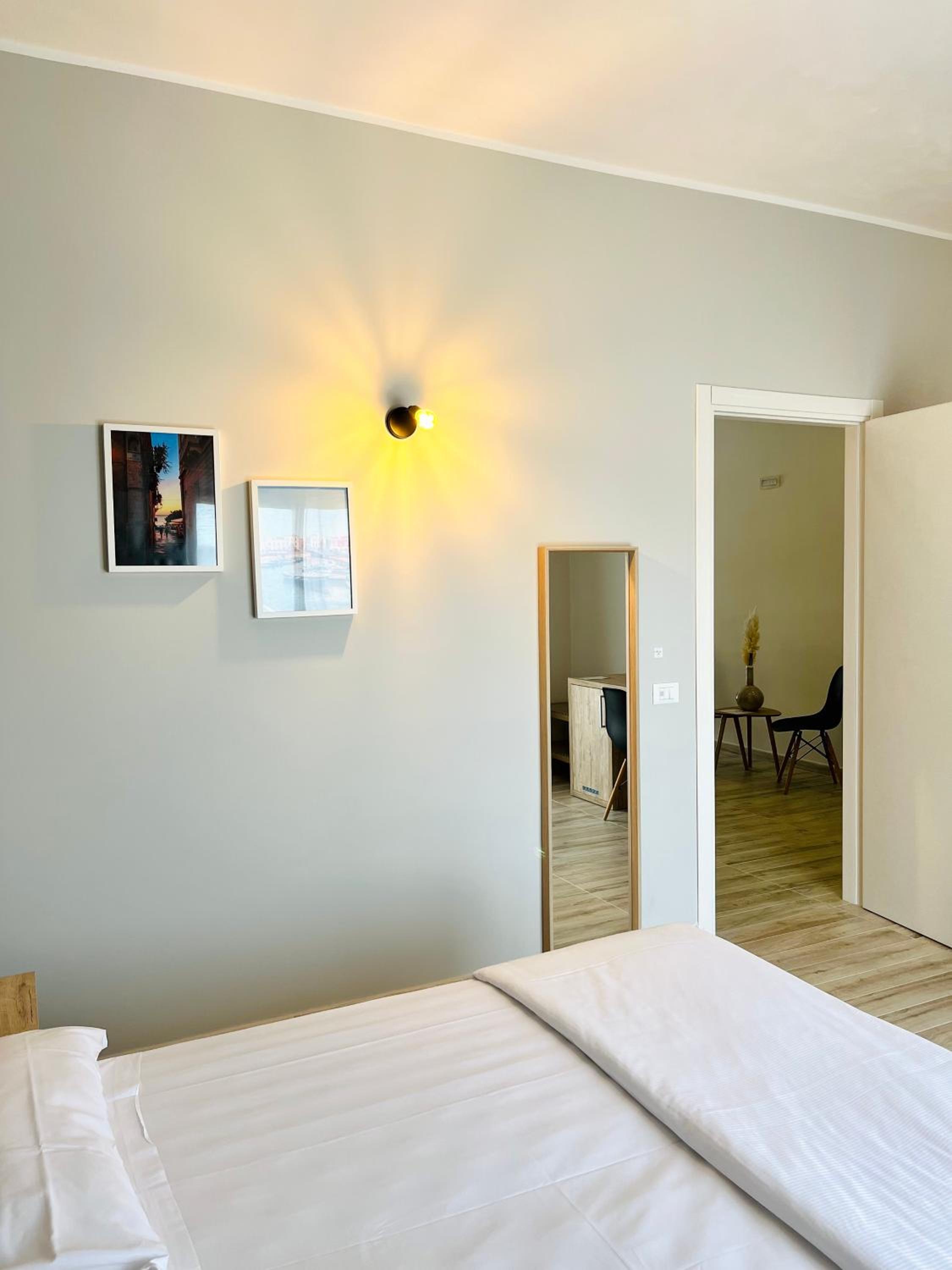 Double Room - Photo 3