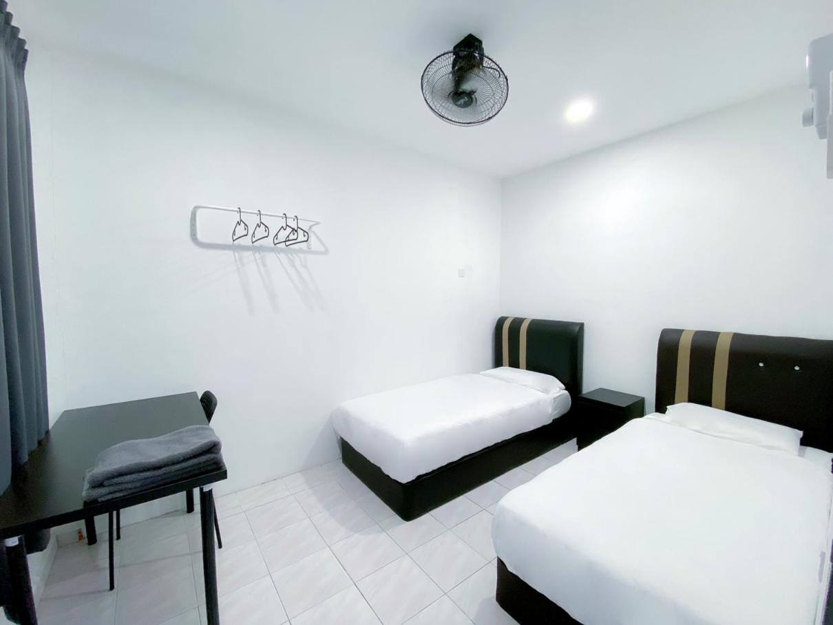 Double Room with Shared Bathroom