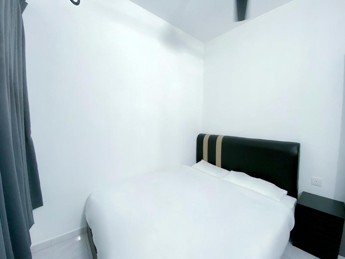 Double Room with Shared Toilet photo 3