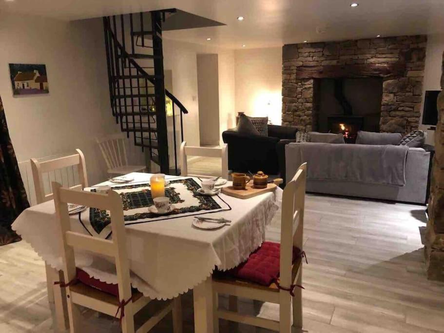 Three-Bedroom House photo 2