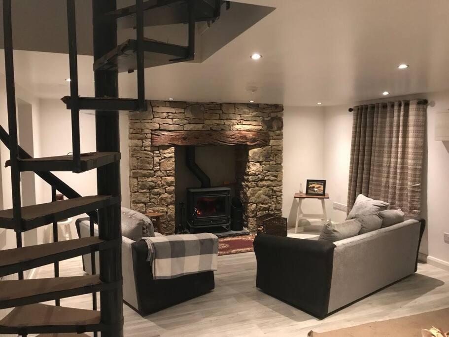 Three-Bedroom House photo 3