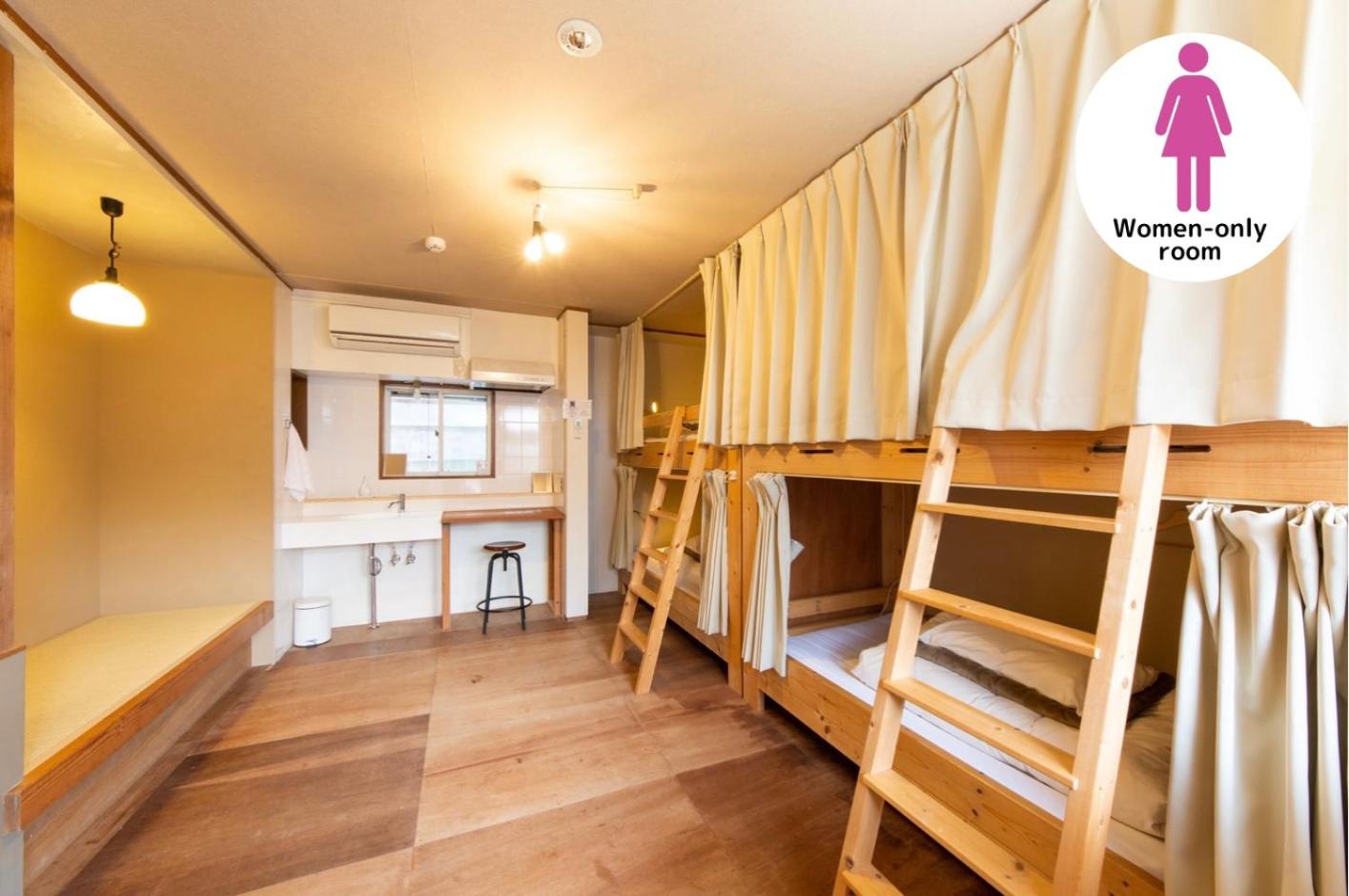 Bed in 4-Bed Female Dormitory Room photo 2