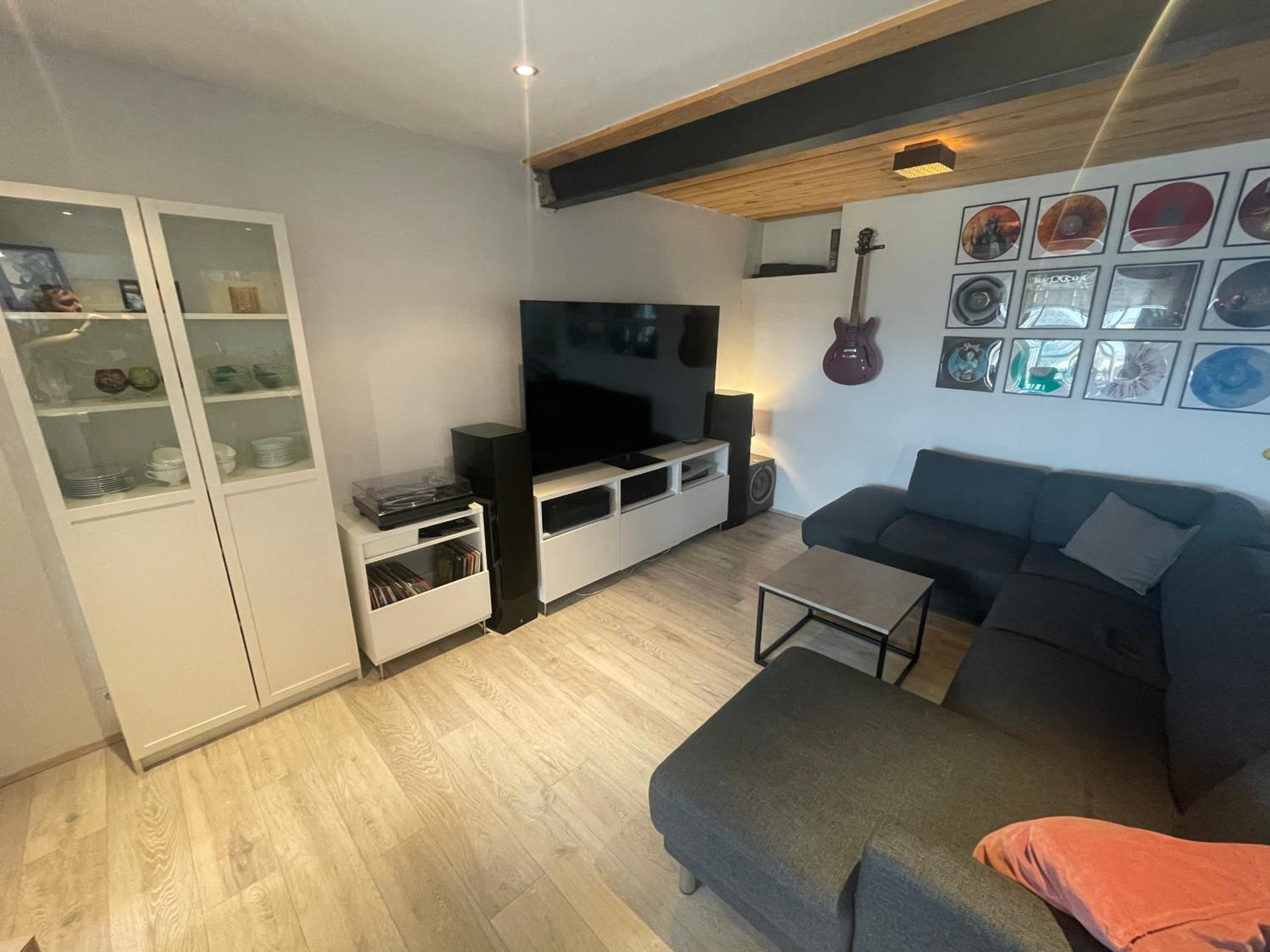 Apartment photo 2