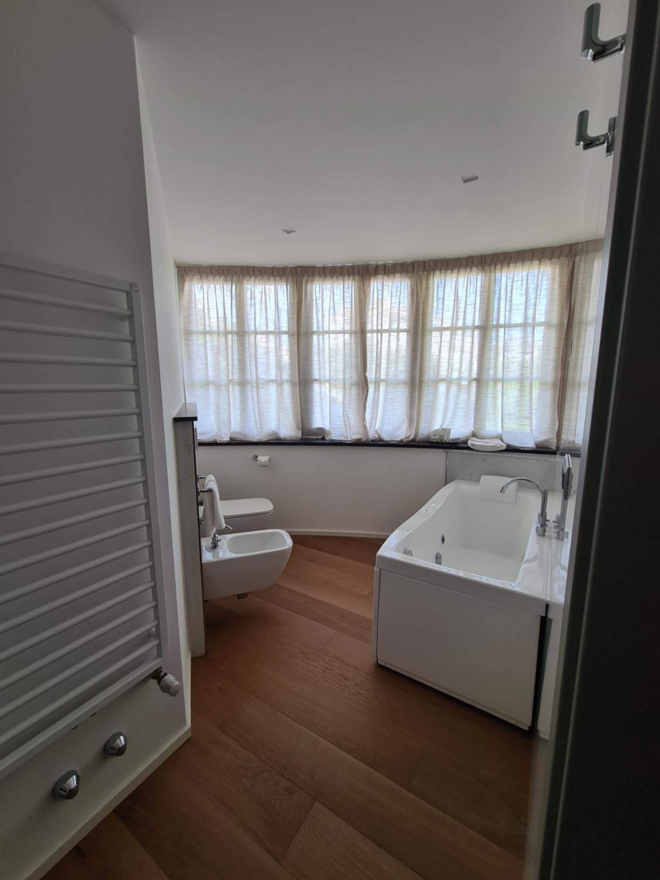 Superior Suite - Photo 3