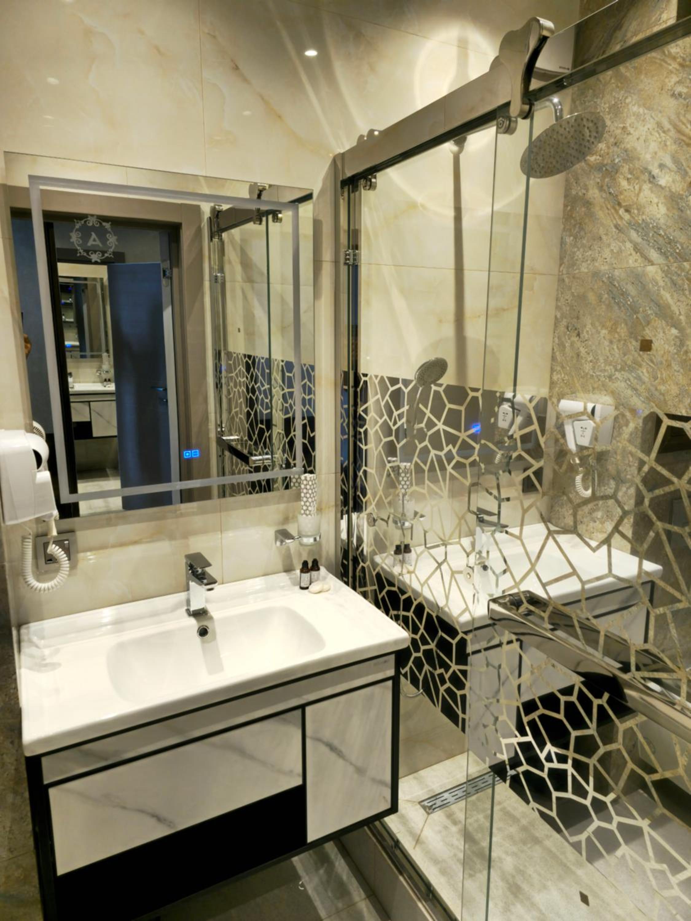 Superior Suite photo 2