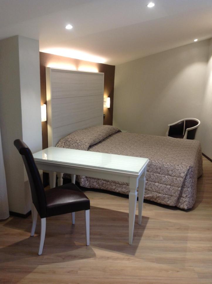 Family Room - Photo 1