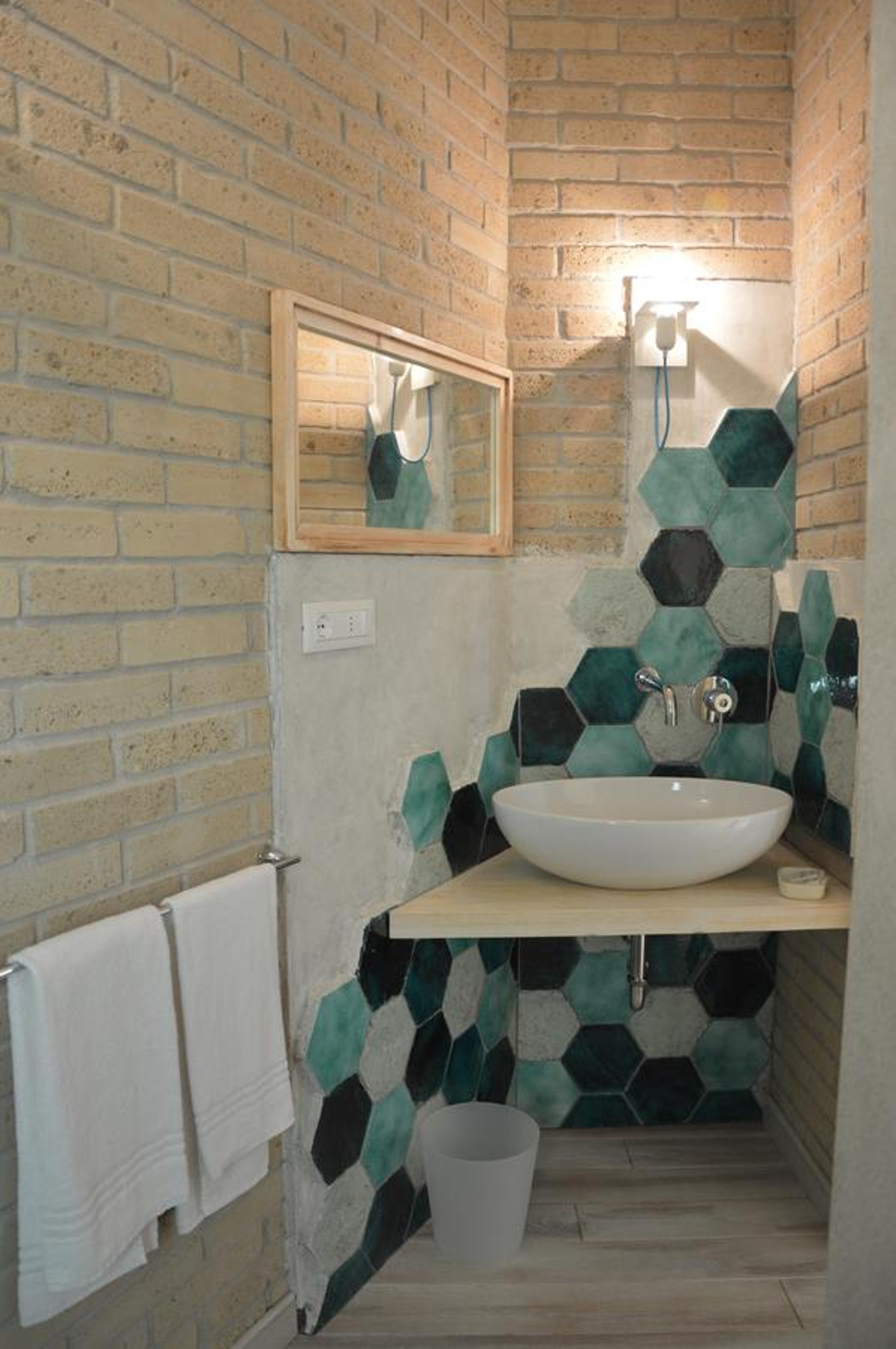 Family Room with Private Bathroom photo 2