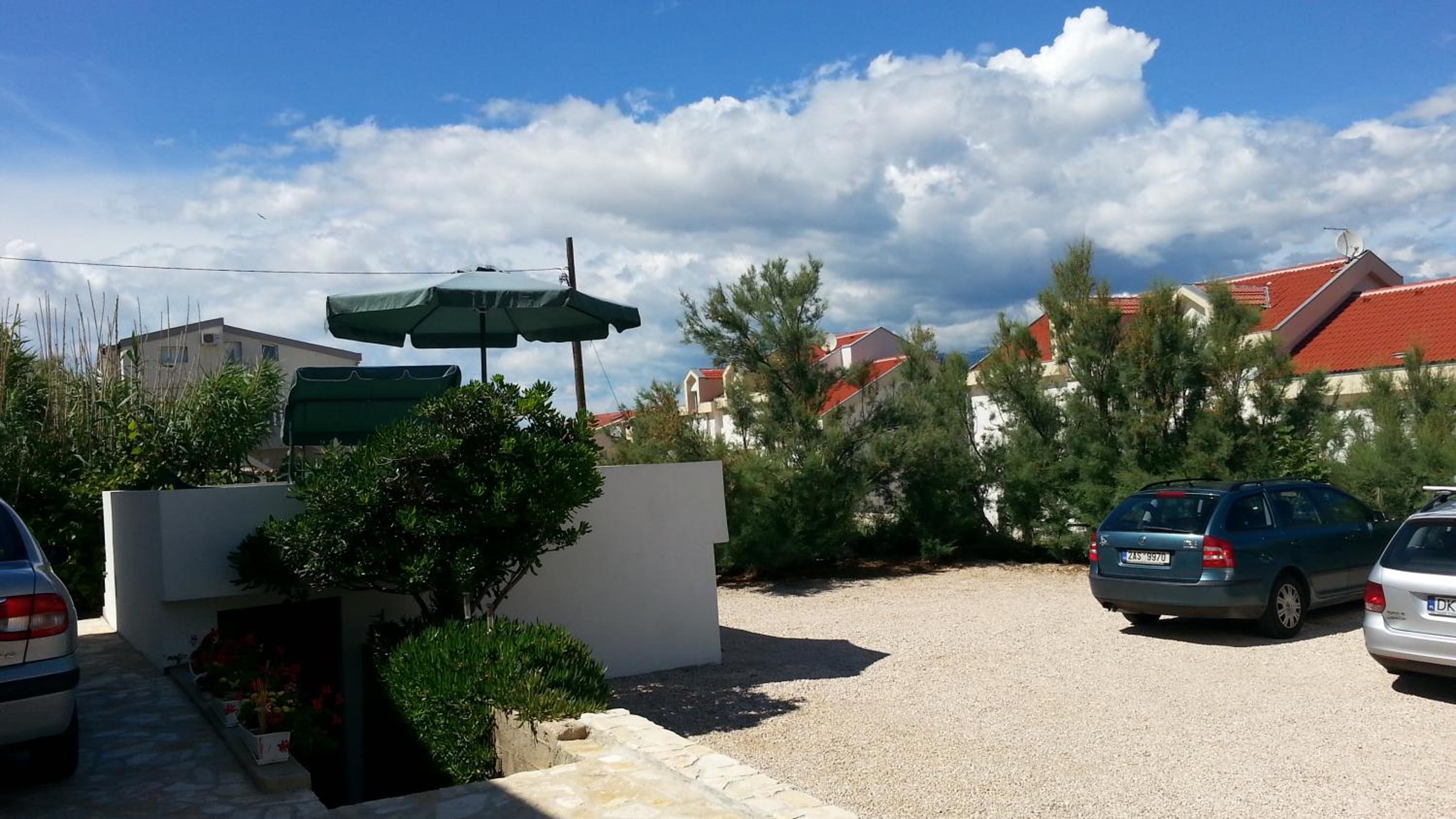 Apartment with Sea View - Photo 9