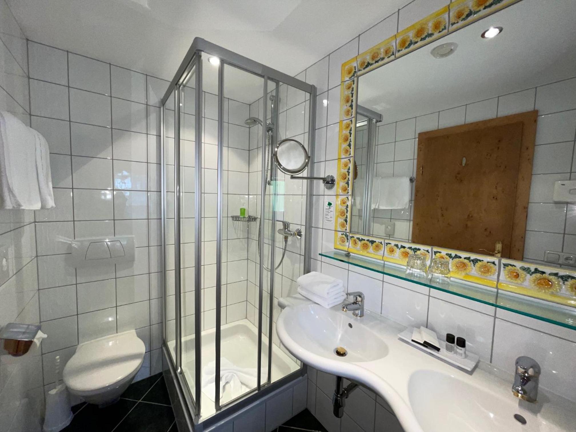 Standard Double Room with Limited View photo 2
