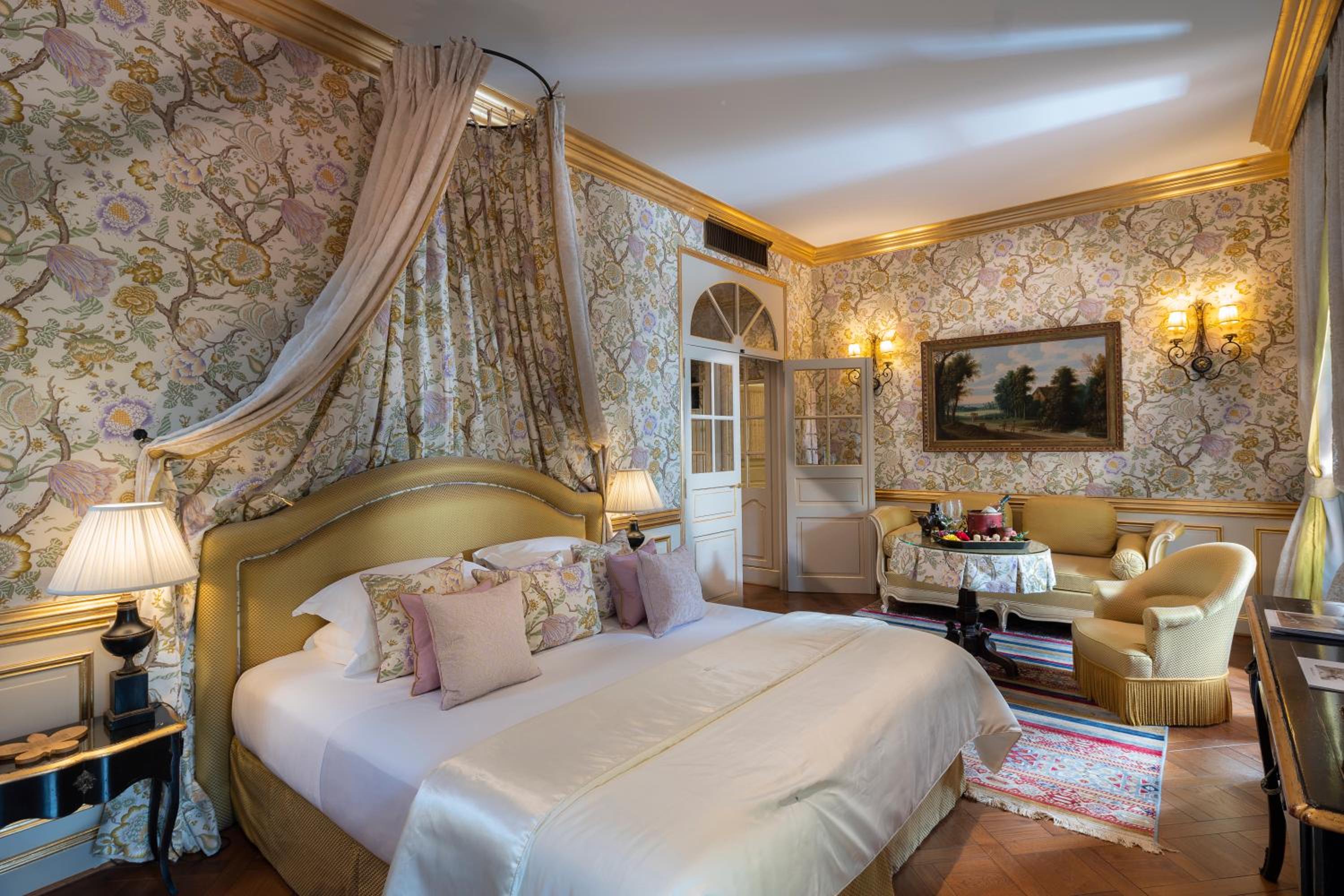 Junior Suite with Free Spa Access thumbnail 5