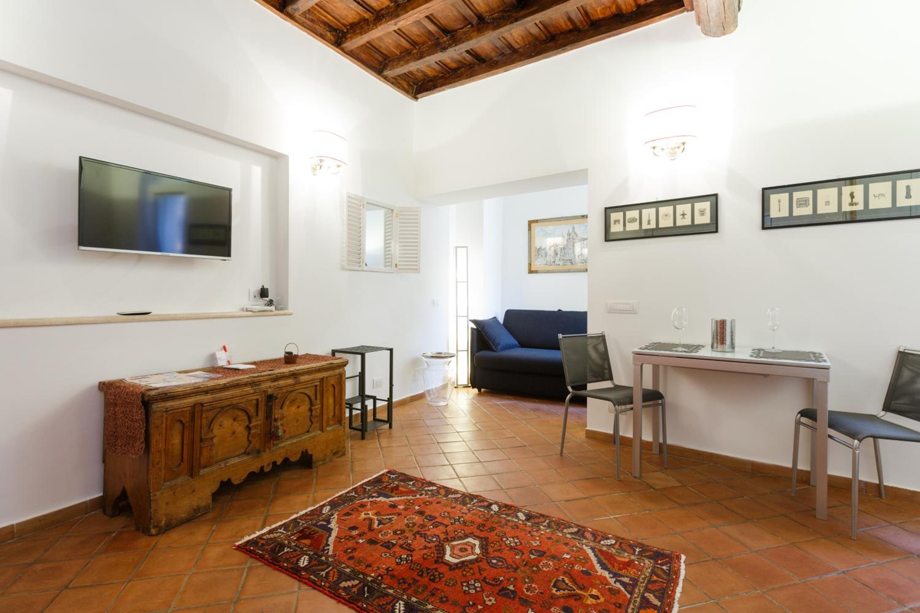 Studio Apartment