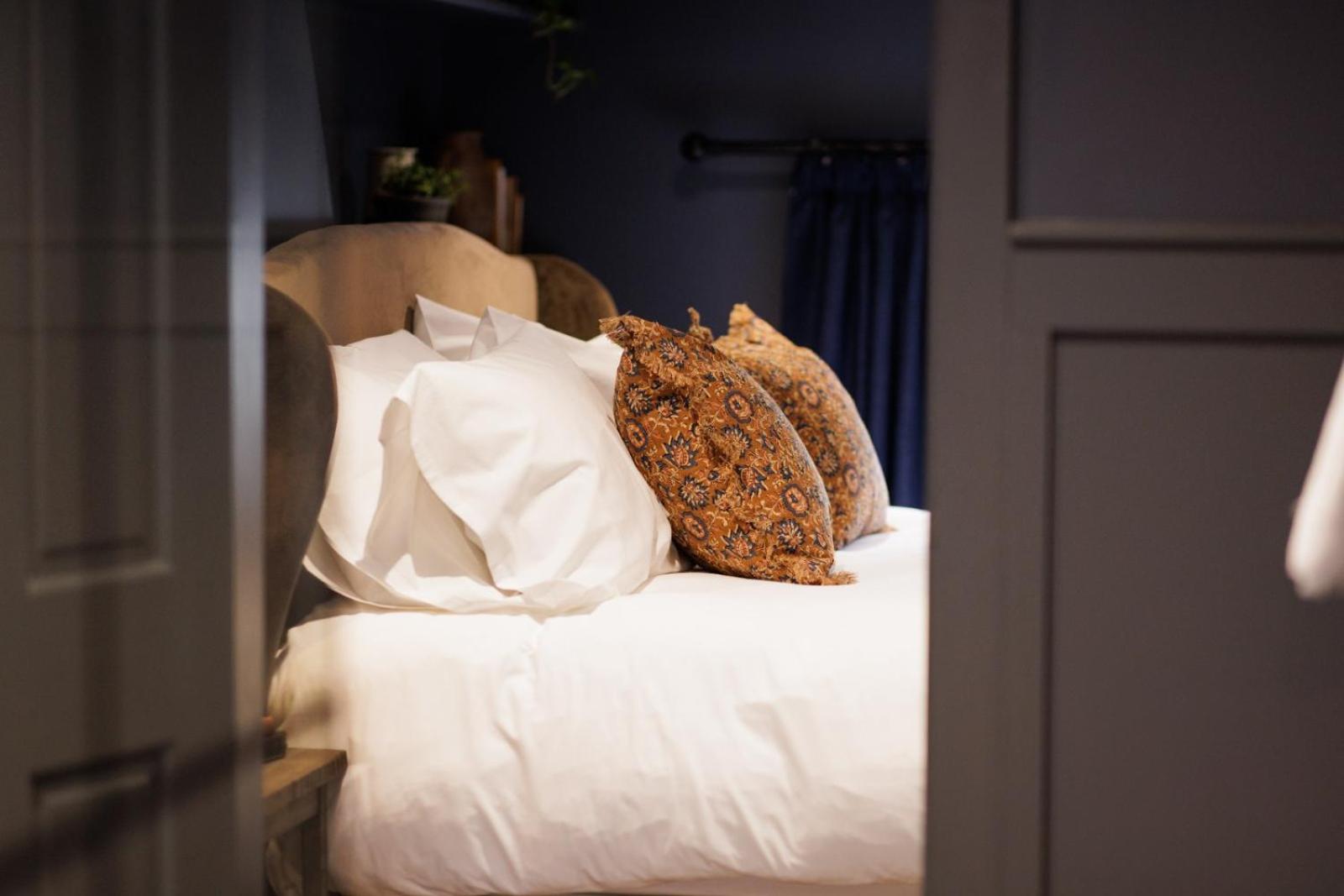 Standard Double Room - Photo 4