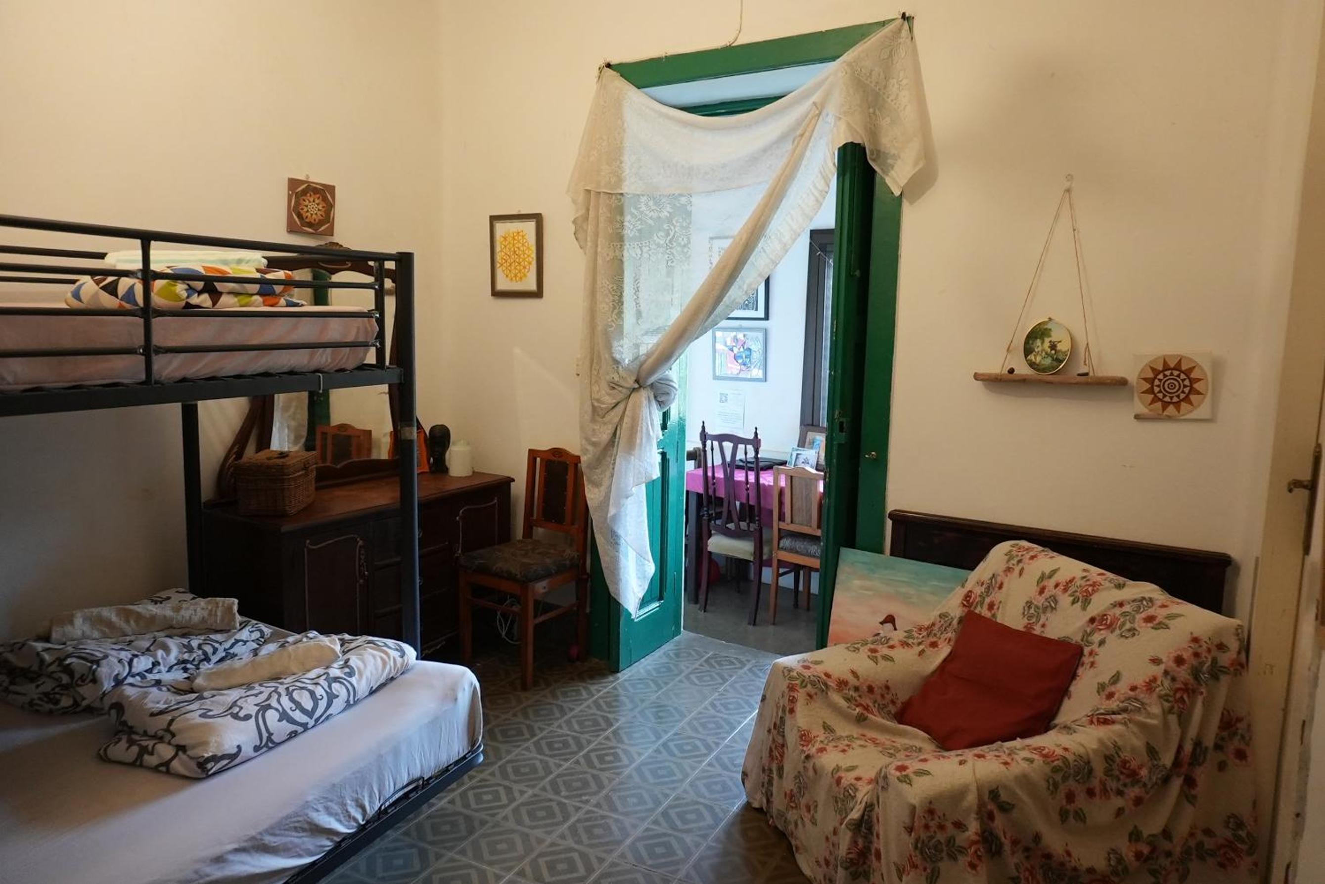 Basic Triple Room - Photo 5