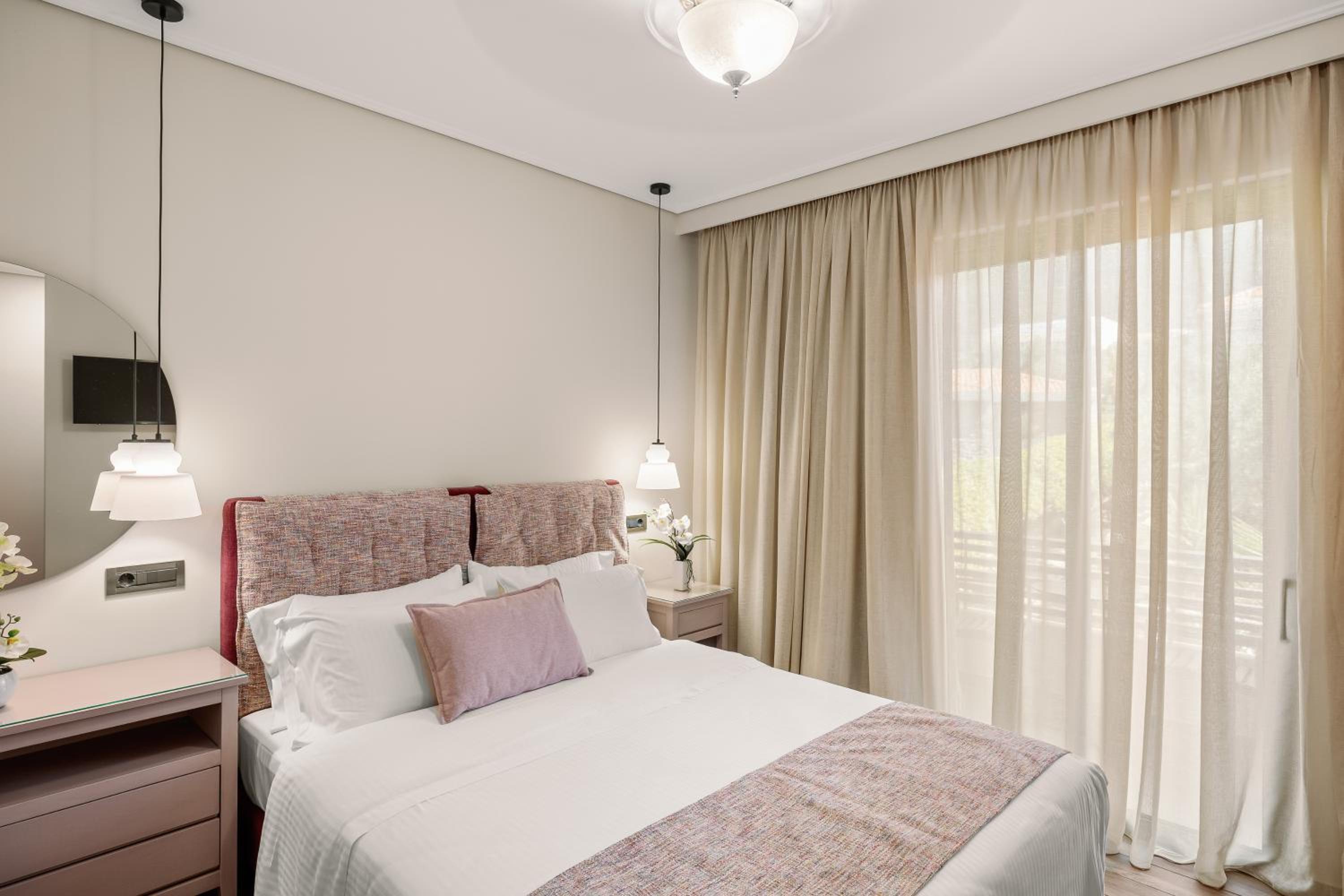 Deluxe Family Apartment with Garden View  - Photo 9
