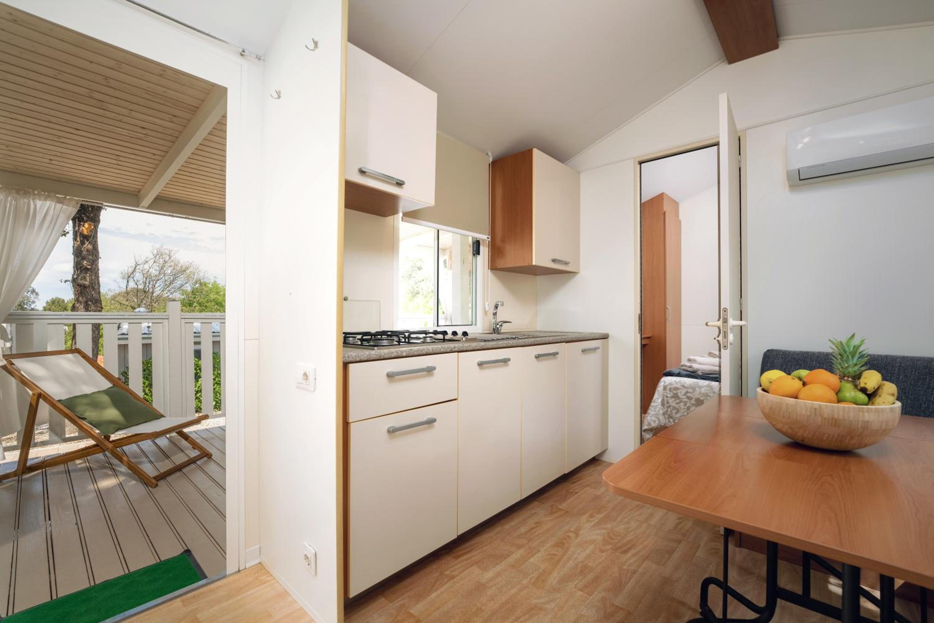 Standard Two-Bedroom Mobile Home with Garden View  - Photo 7