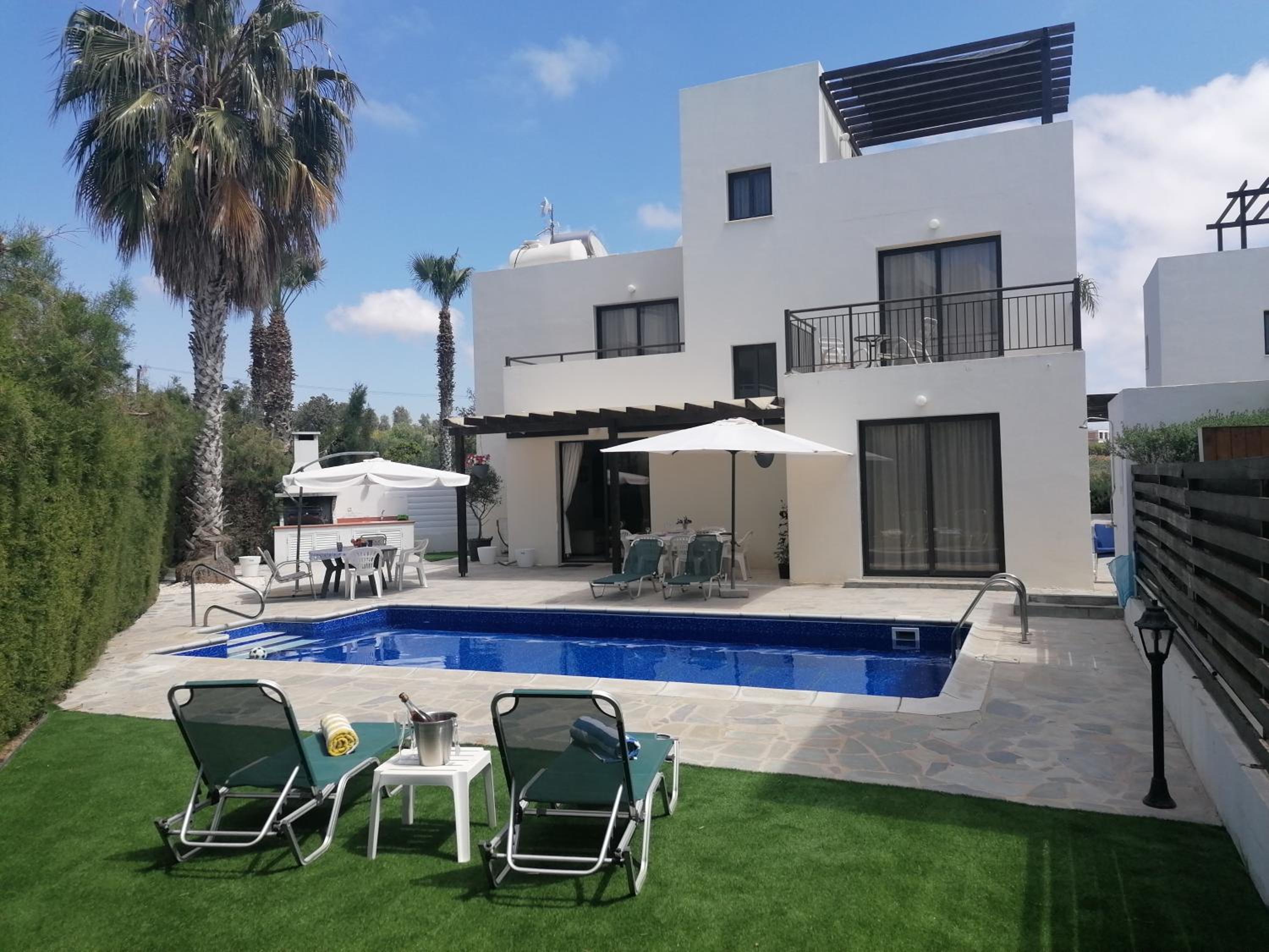 Villa with Private Pool photo 3