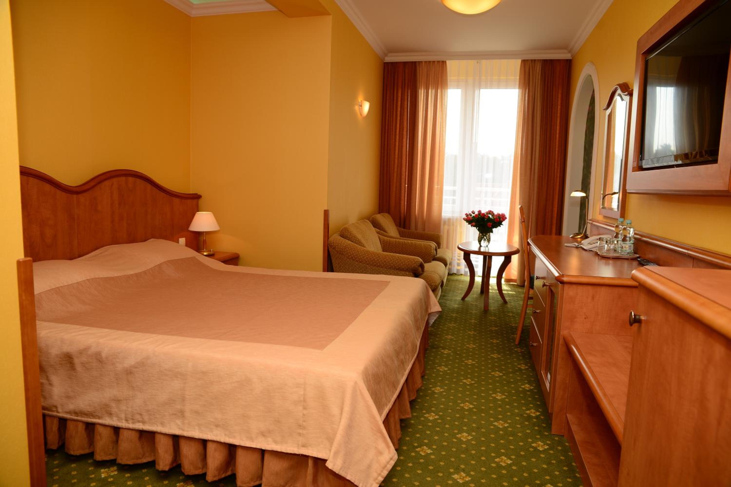 Double or Twin Room photo 2