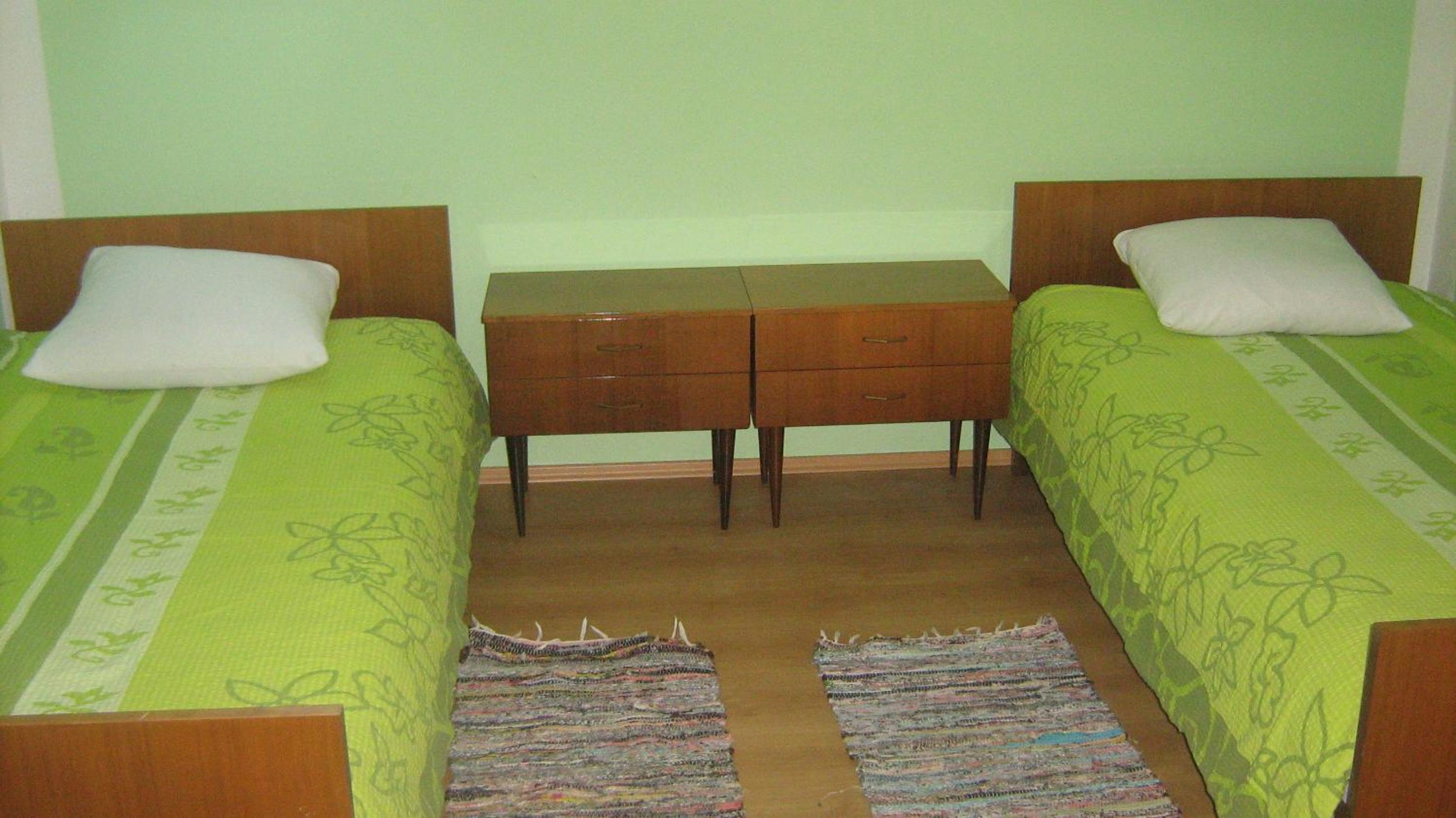 Family Room with Private Bathroom photo 1