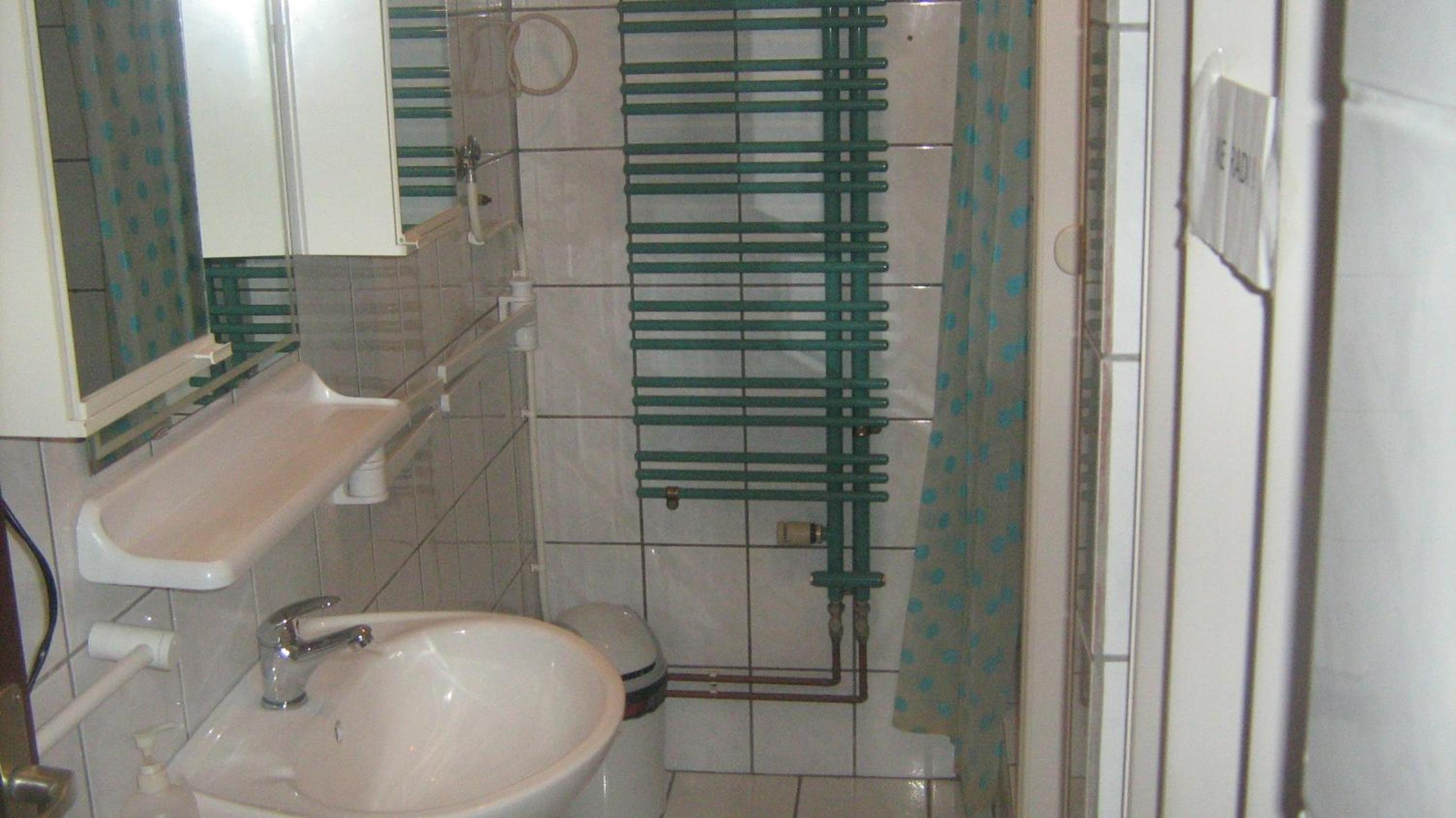Triple Room with Private Bathroom photo 2