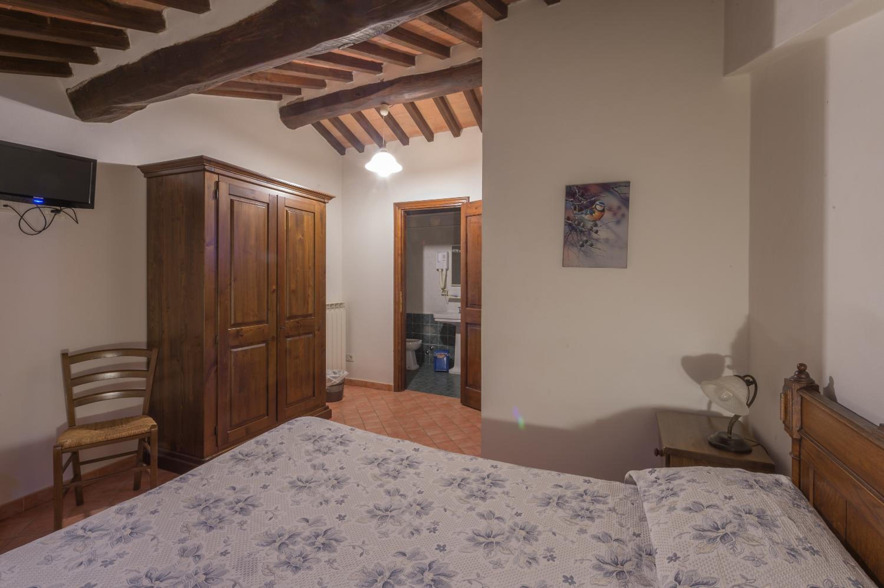 Standard Double Room - Photo 5