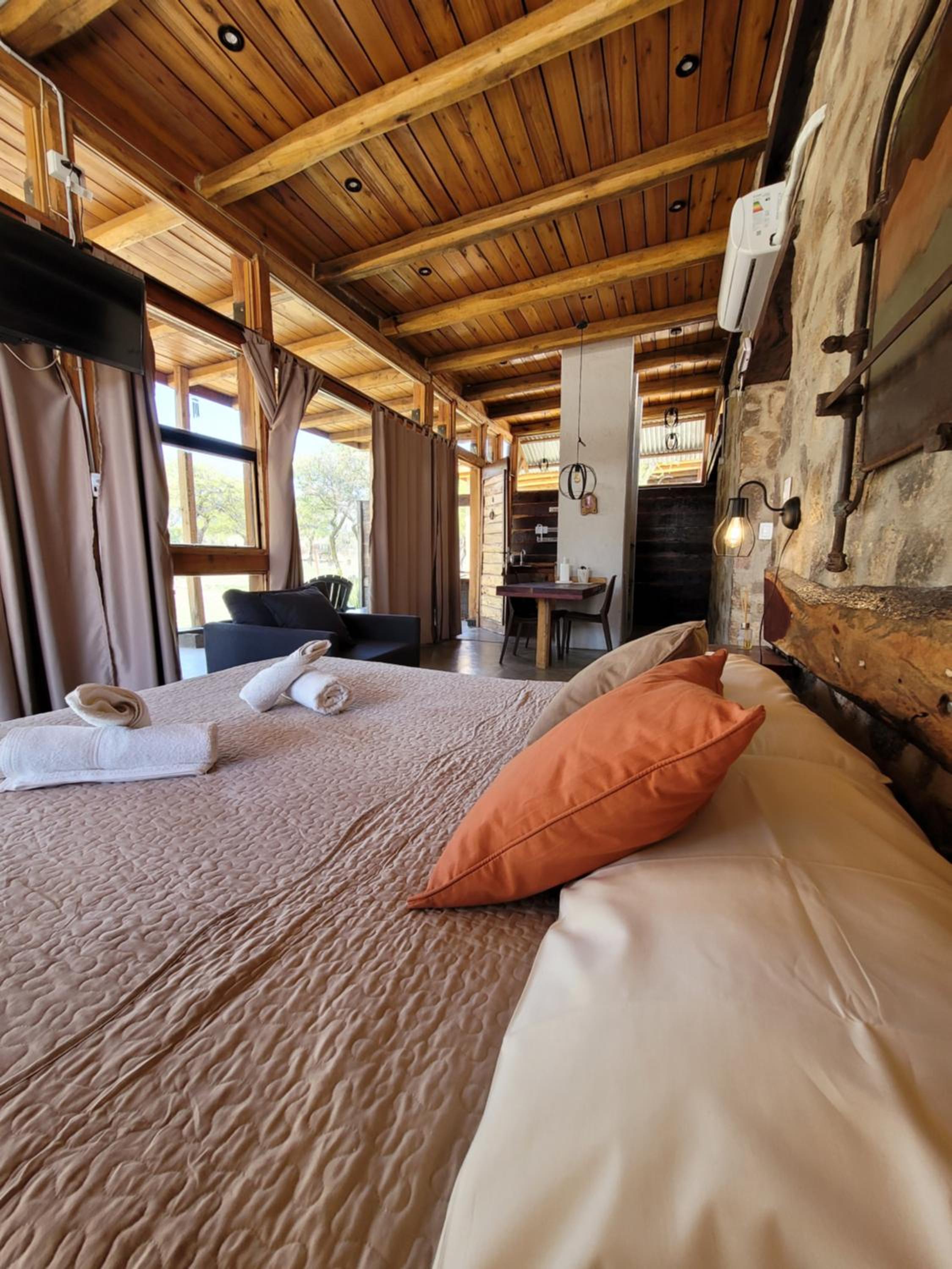 One-Bedroom House photo 1