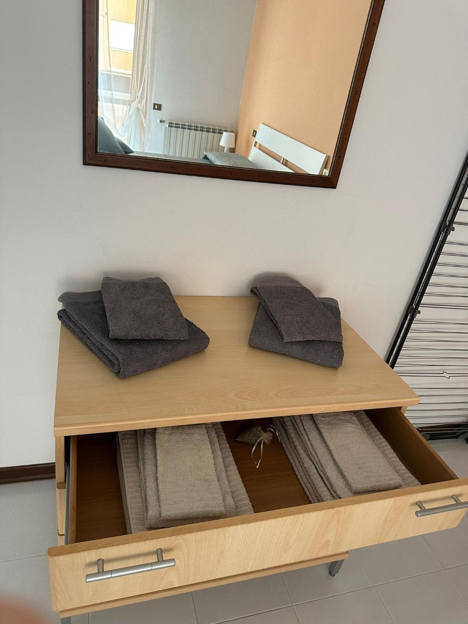 One-Bedroom Apartment - Photo 20
