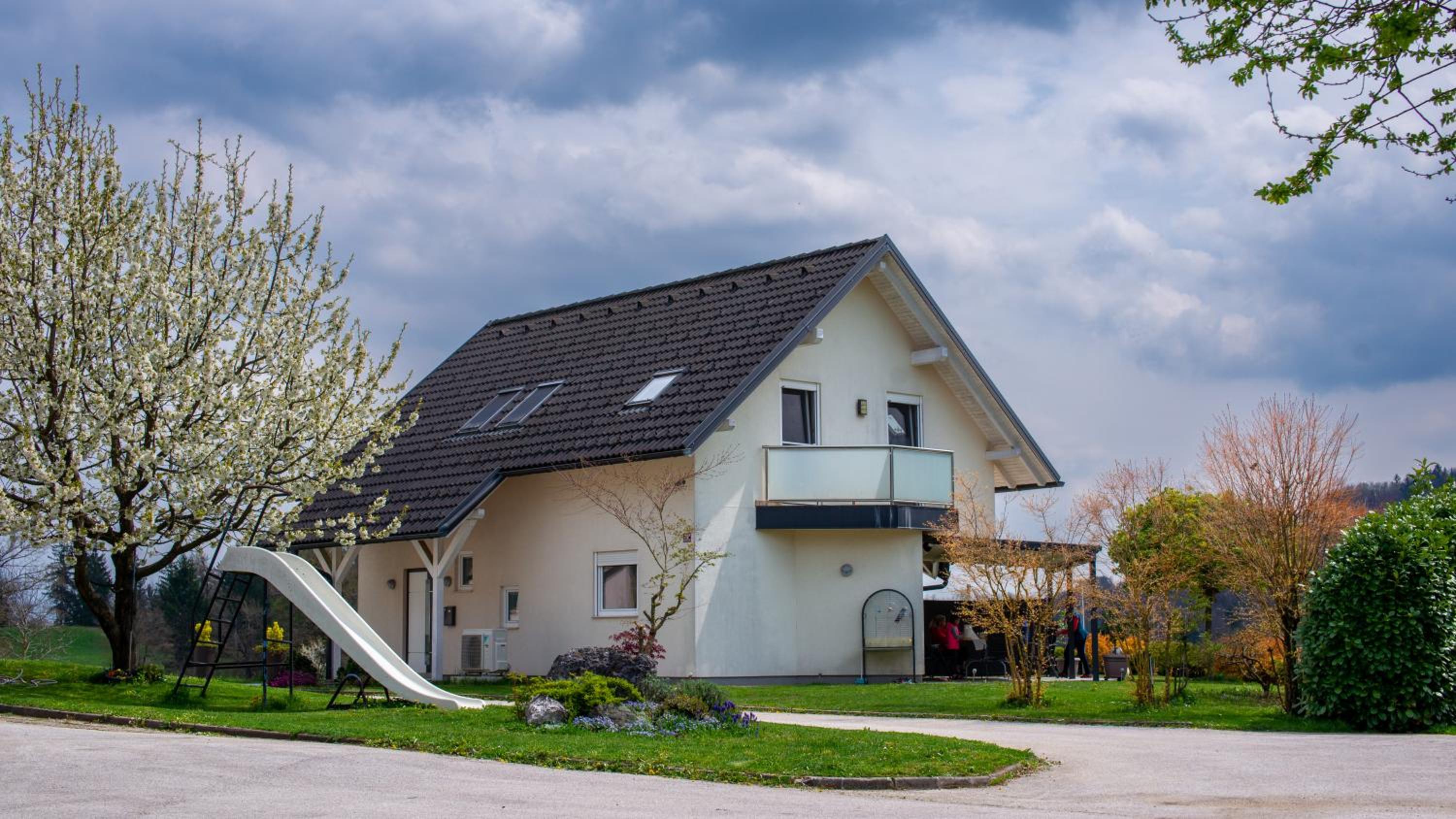 Three-Bedroom House photo 1