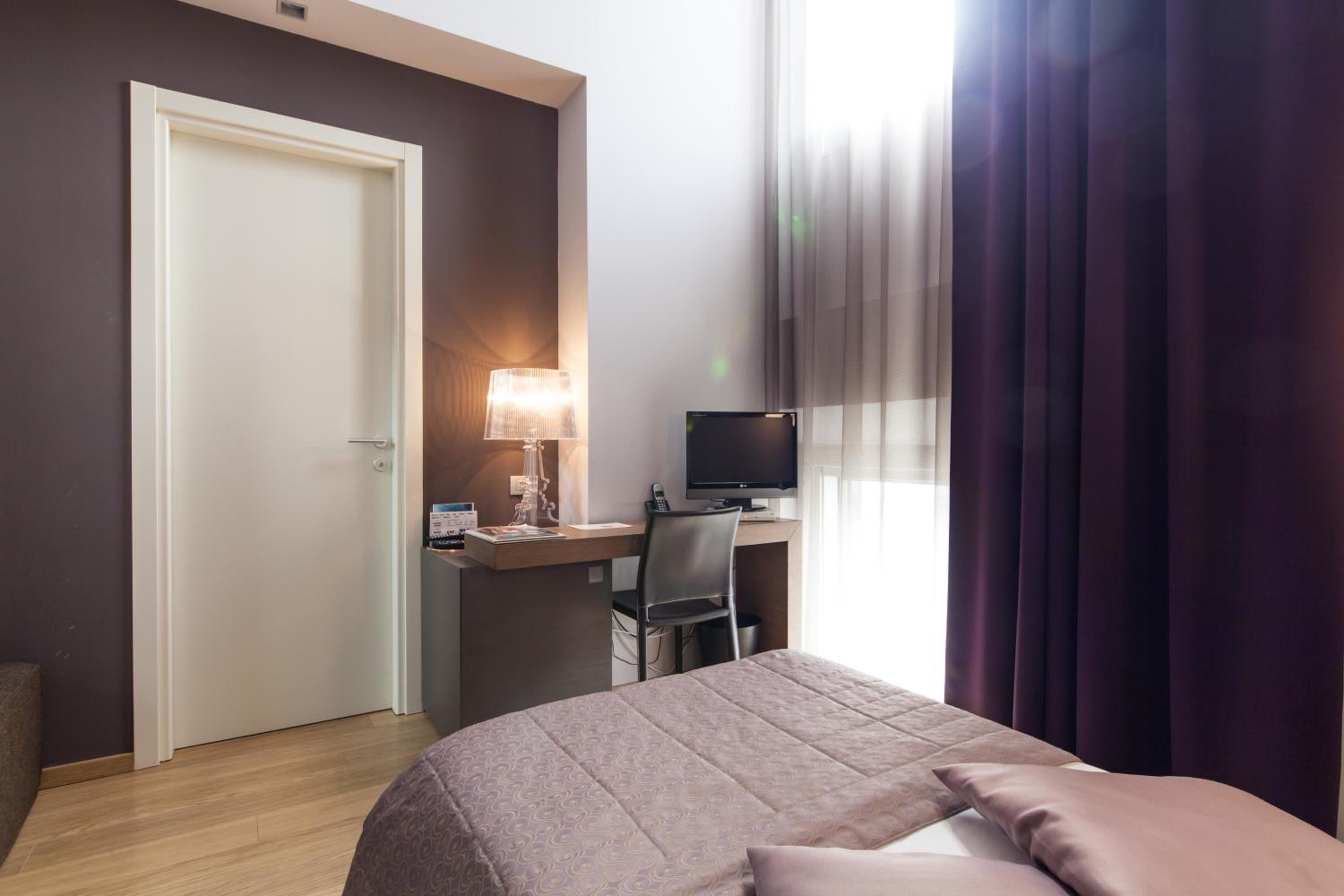 Superior Single Room photo 3