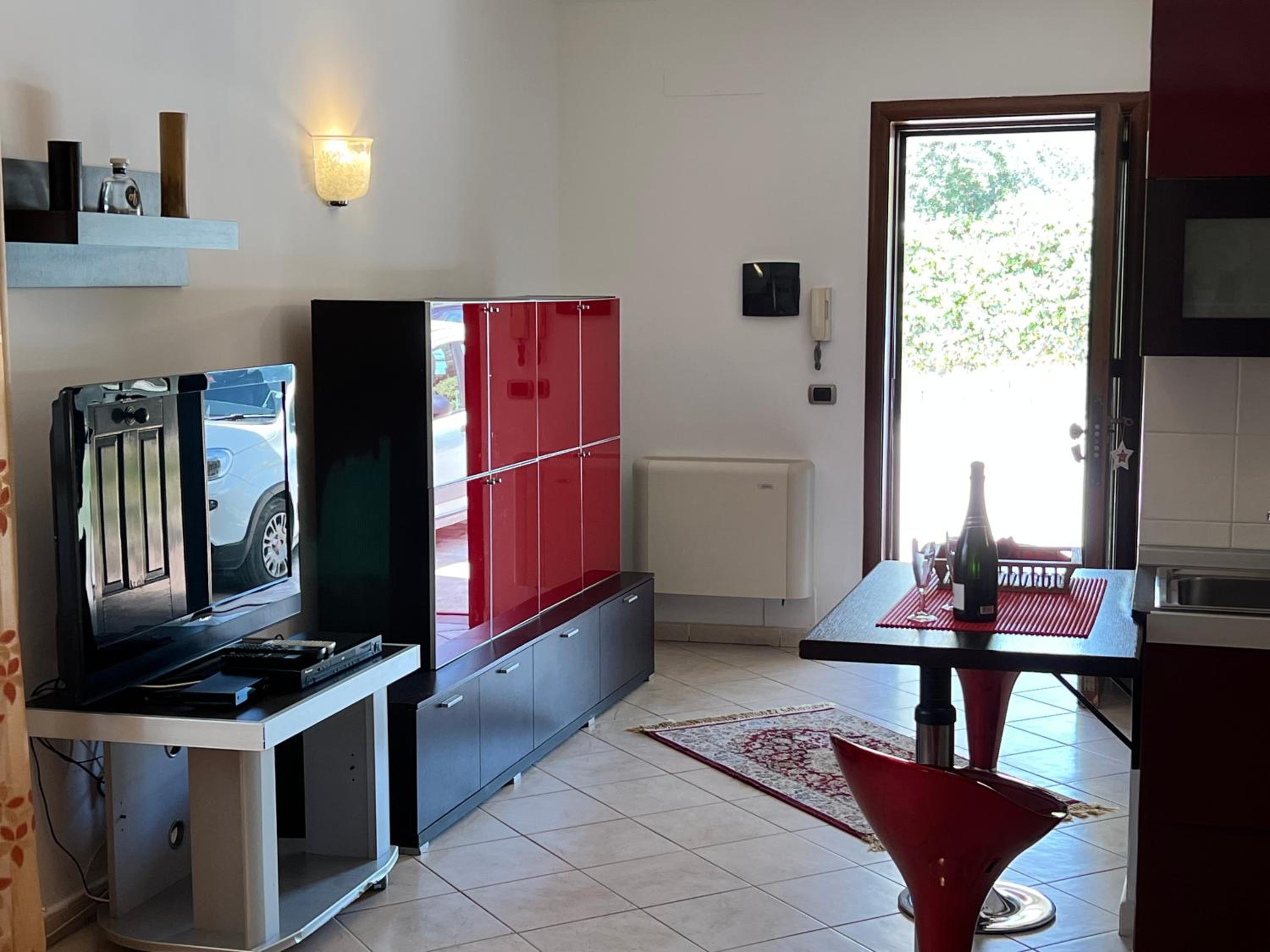 Apartment with Garden View - Photo 7