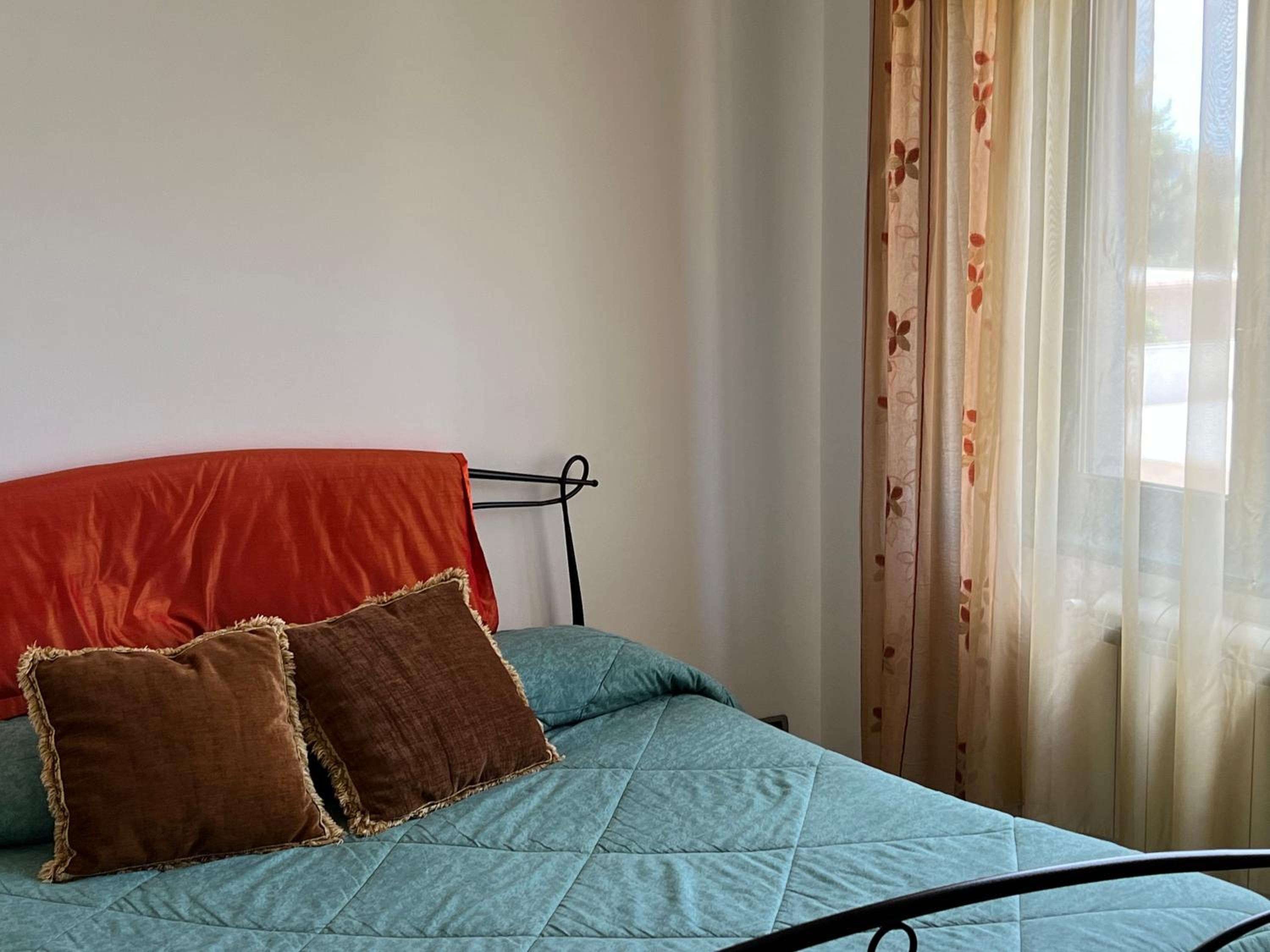 Apartment with Garden View - Photo 9
