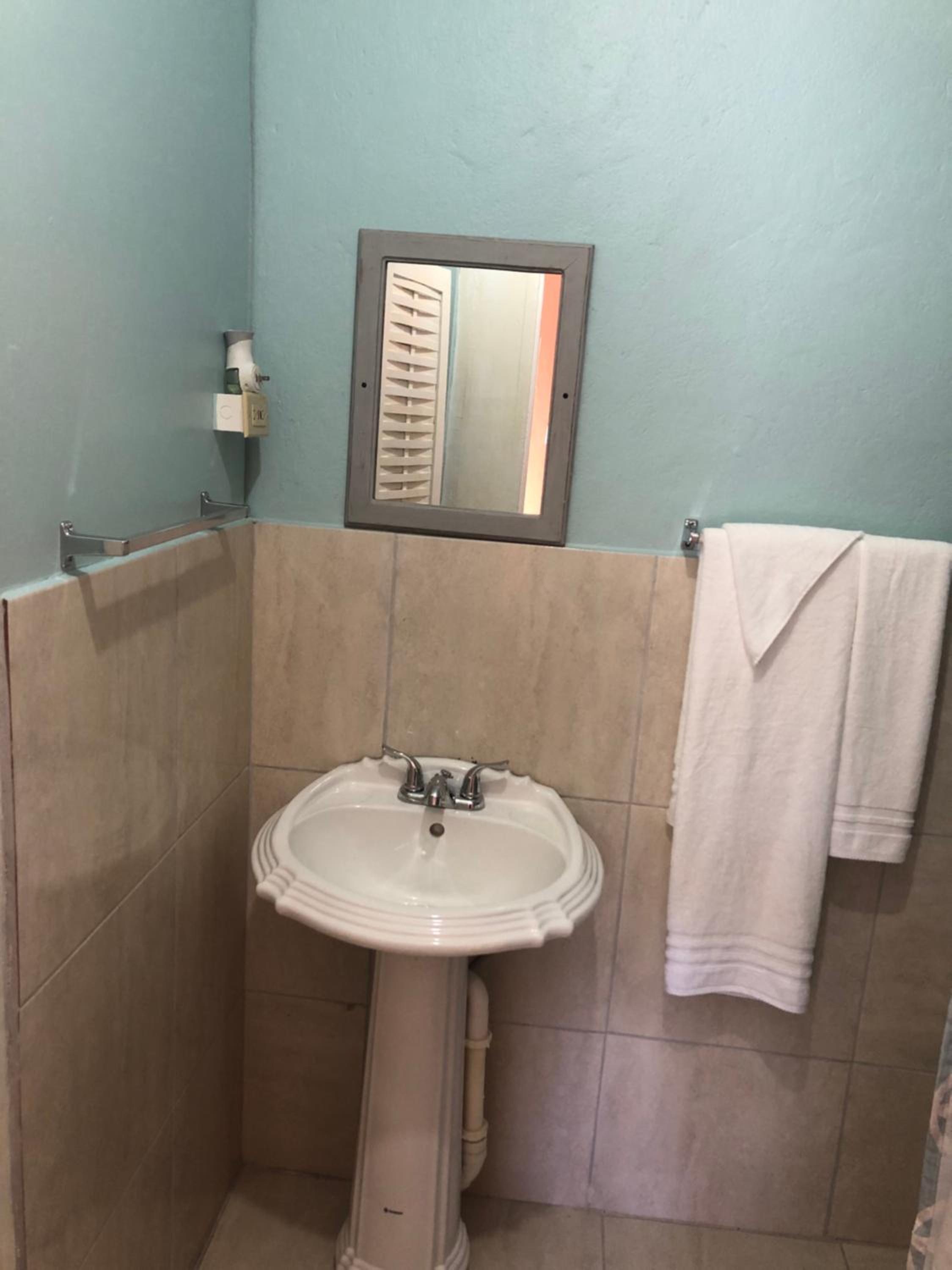 Small Twin Room photo 2