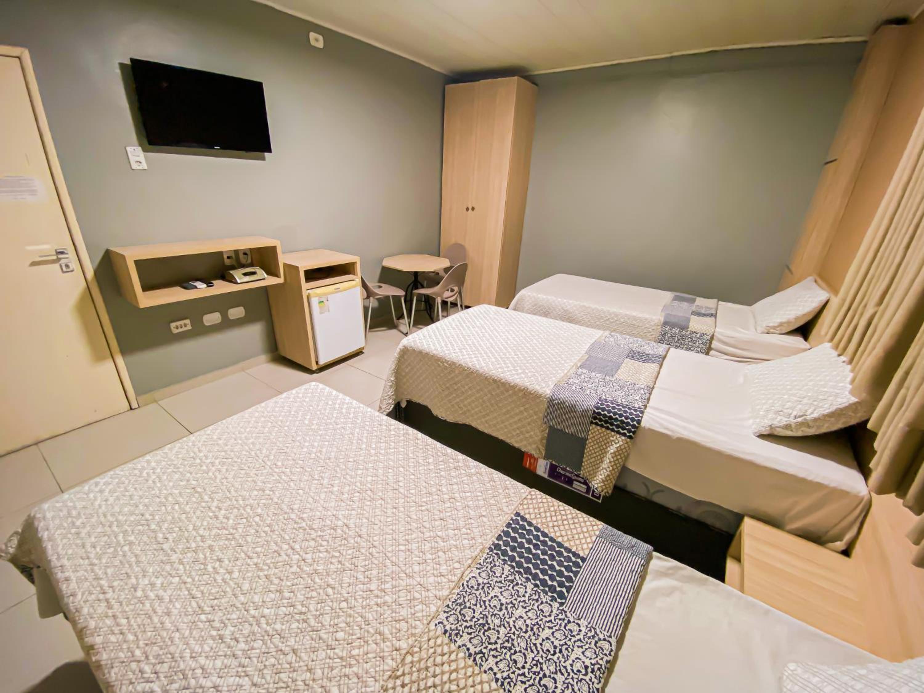 Deluxe Triple Room photo 2