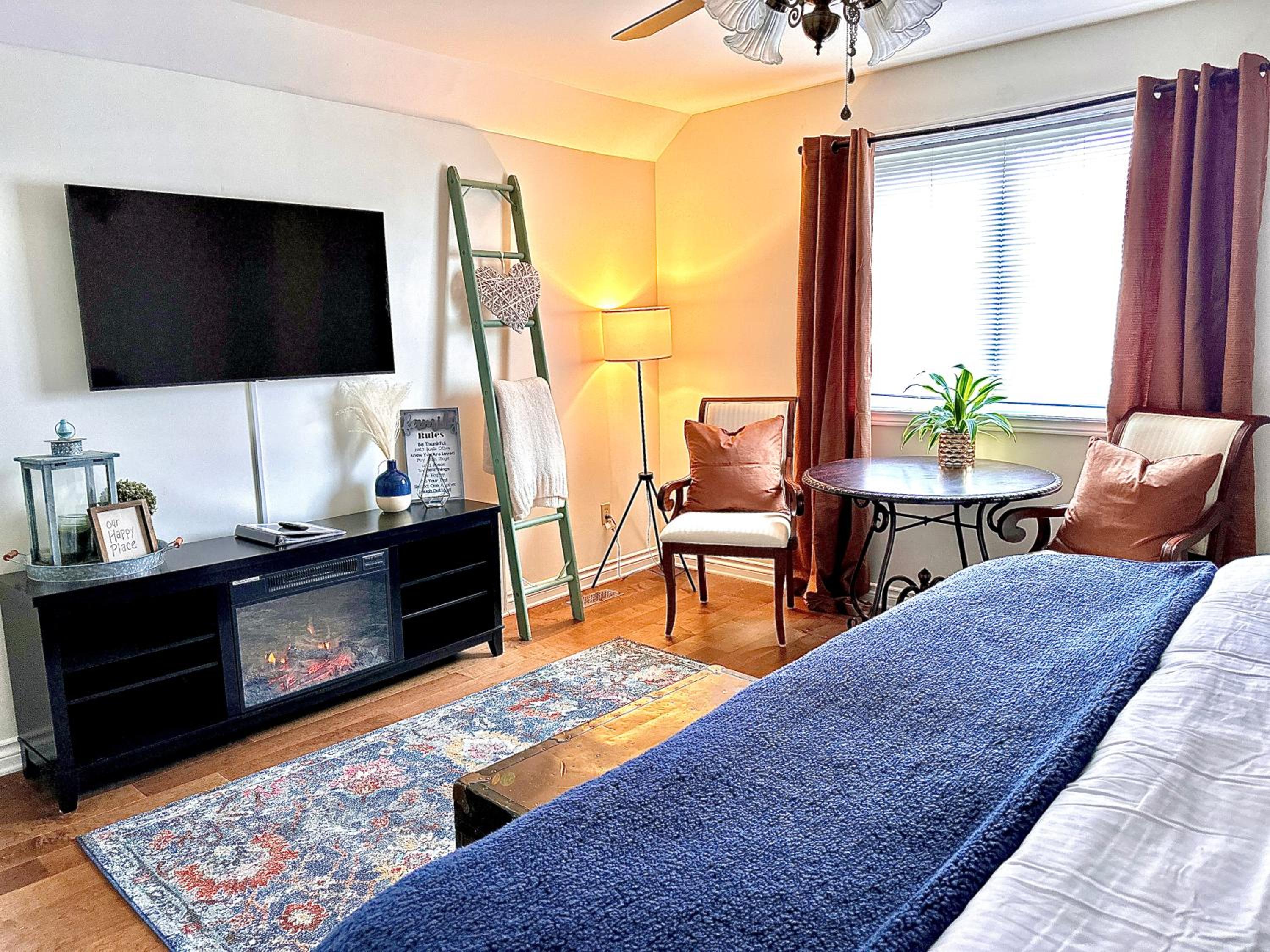 Deluxe Suite with Spa Bath photo 3