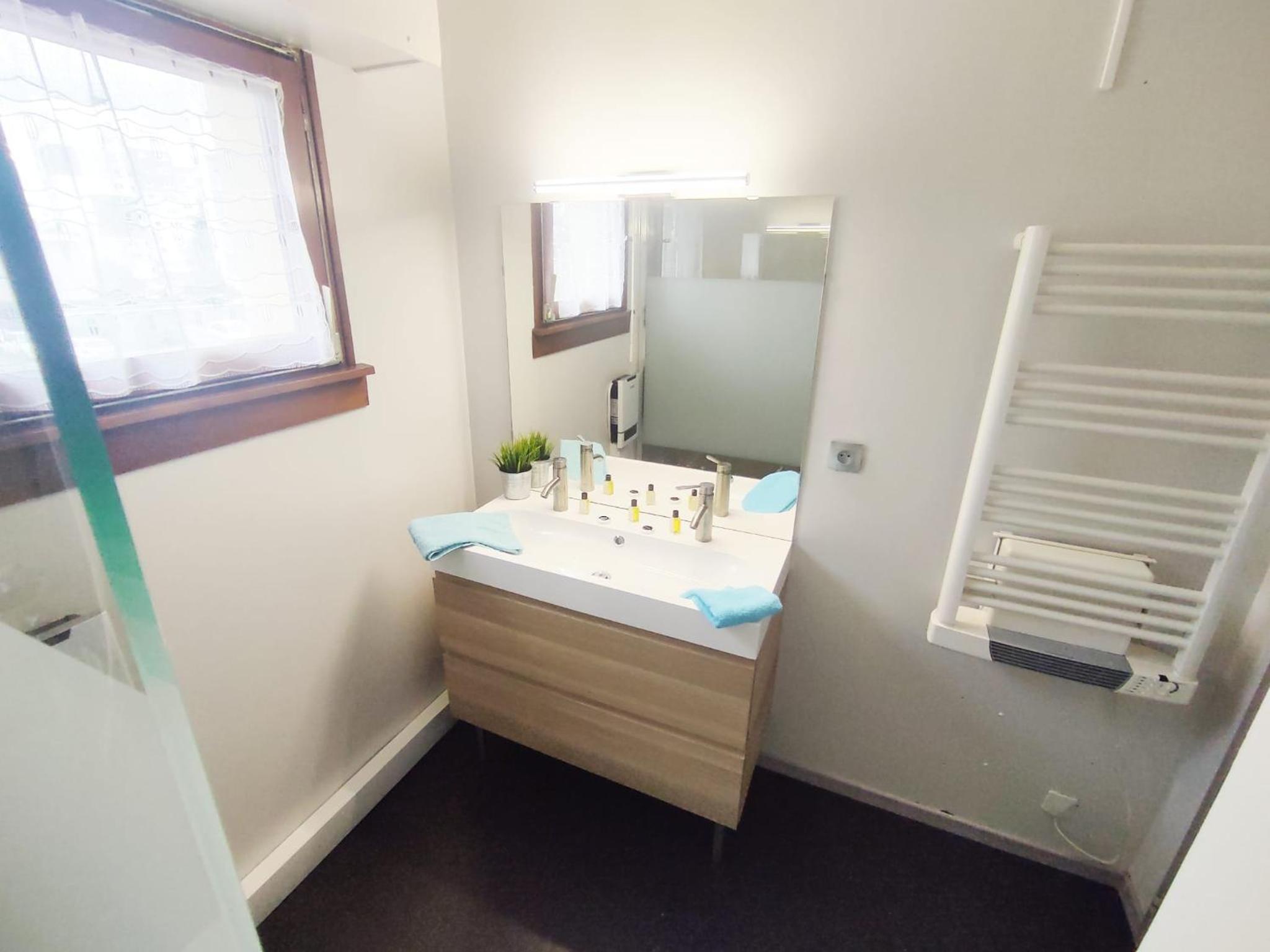 Apartment photo 2