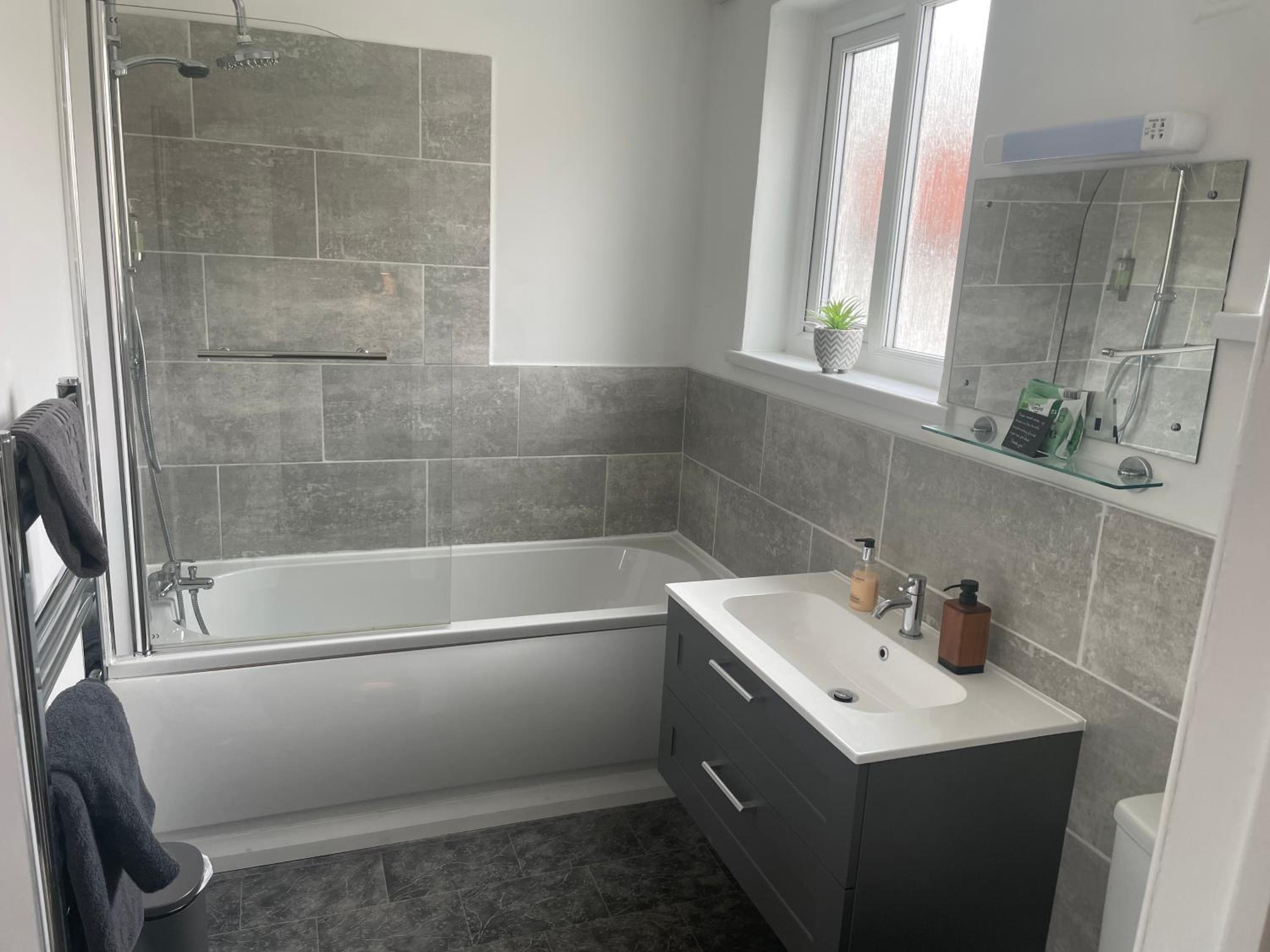 Double Room - Photo 5