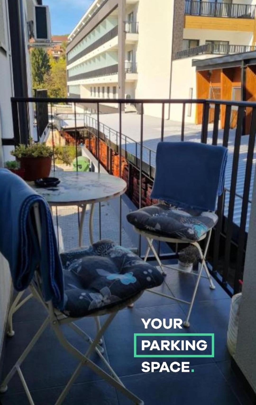 Studio with Balcony photo 1