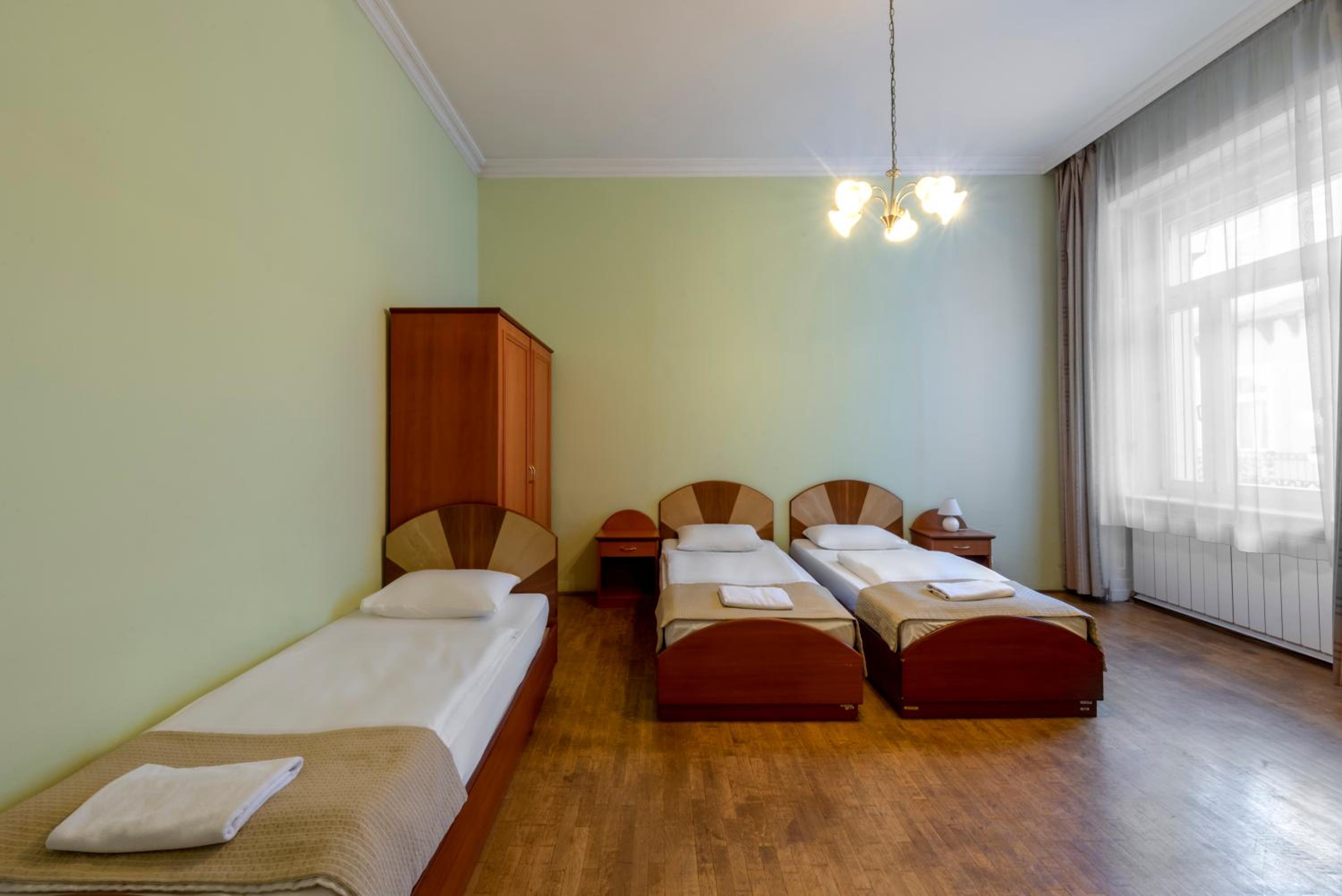 Two-Bedroom Apartment - Photo 7